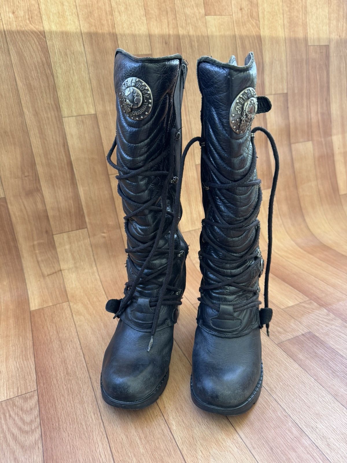 New Rock 🔥 Y2K New Rock Black leather Skull boots Size US 8 / IT 38 - 3 Thumbnail
