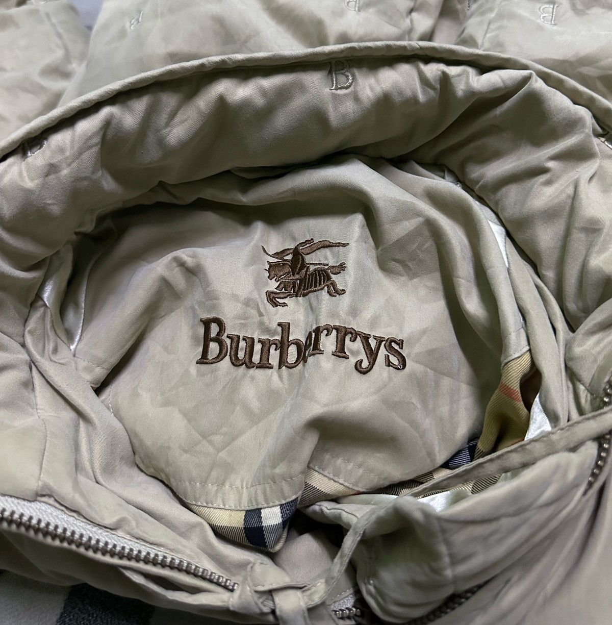 Burberry Burberrys long jacket Size M / US 6-8 / IT 42-44 - 6 Thumbnail