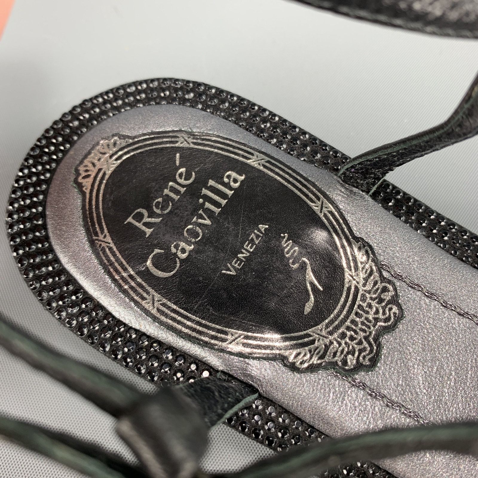Rene Caovilla RENE CAOVILLA IT 34 Black Leather Rose T Strap Sandals Size US 4 / IT 34 - 7 Thumbnail