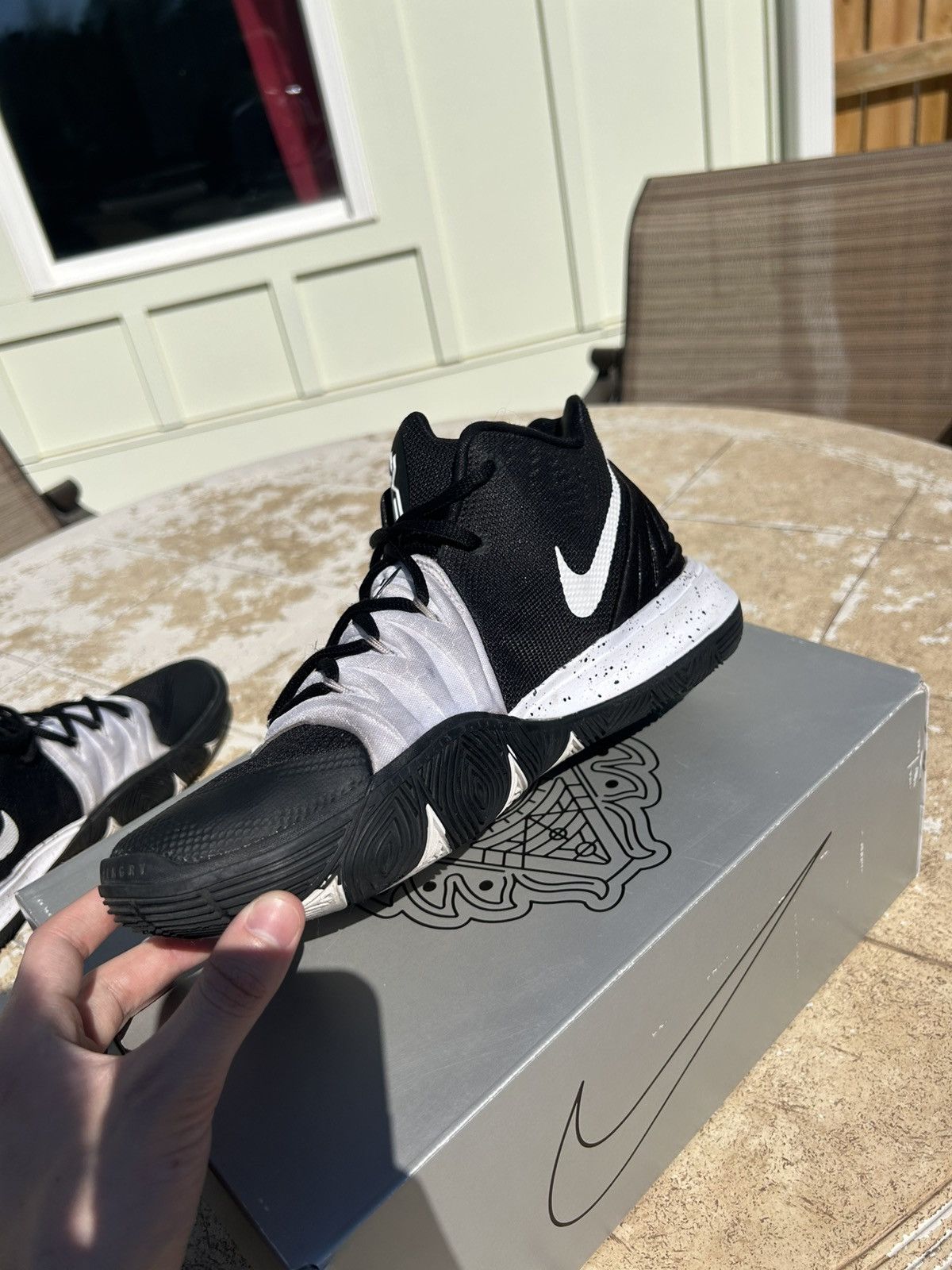Nike nike kyrie 5 team black Size US 8.5 / EU 41-42 - 9 Thumbnail