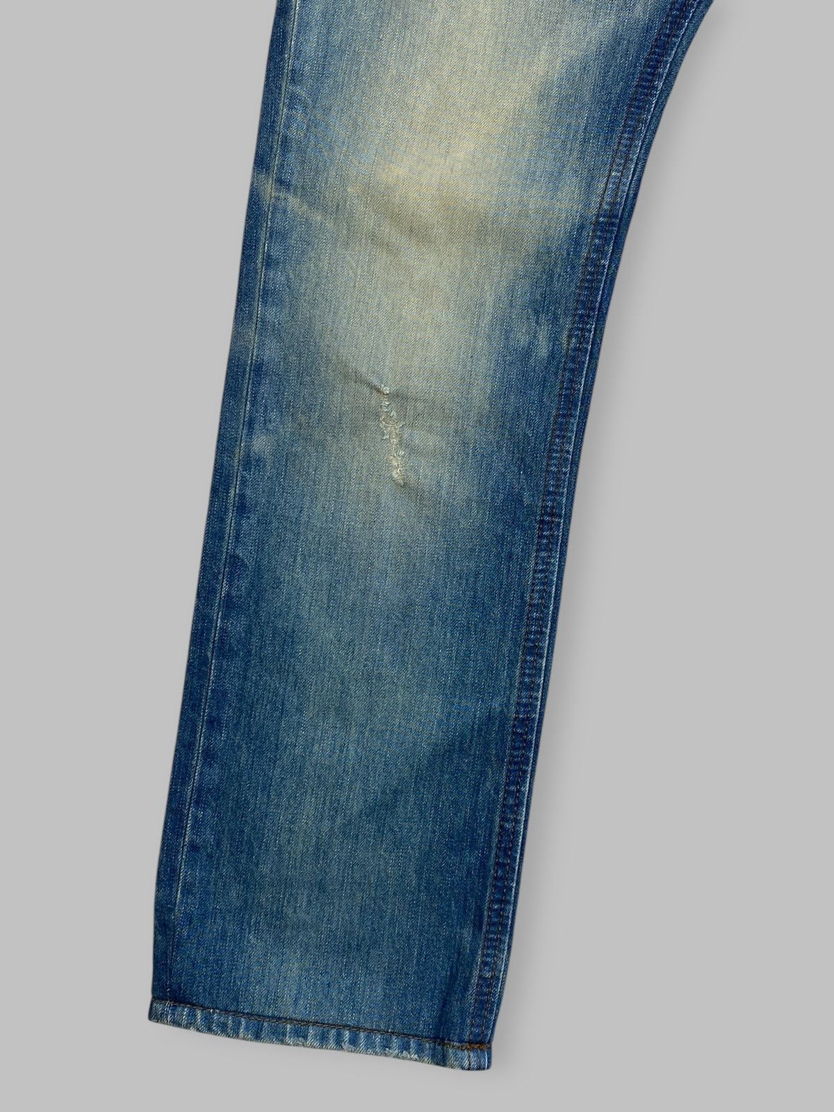 Diesel × Vintage Vintage Diesel Thavar Y2k Hype Distressed Washed Denim Jeans Size US 33 - 13 Thumbnail