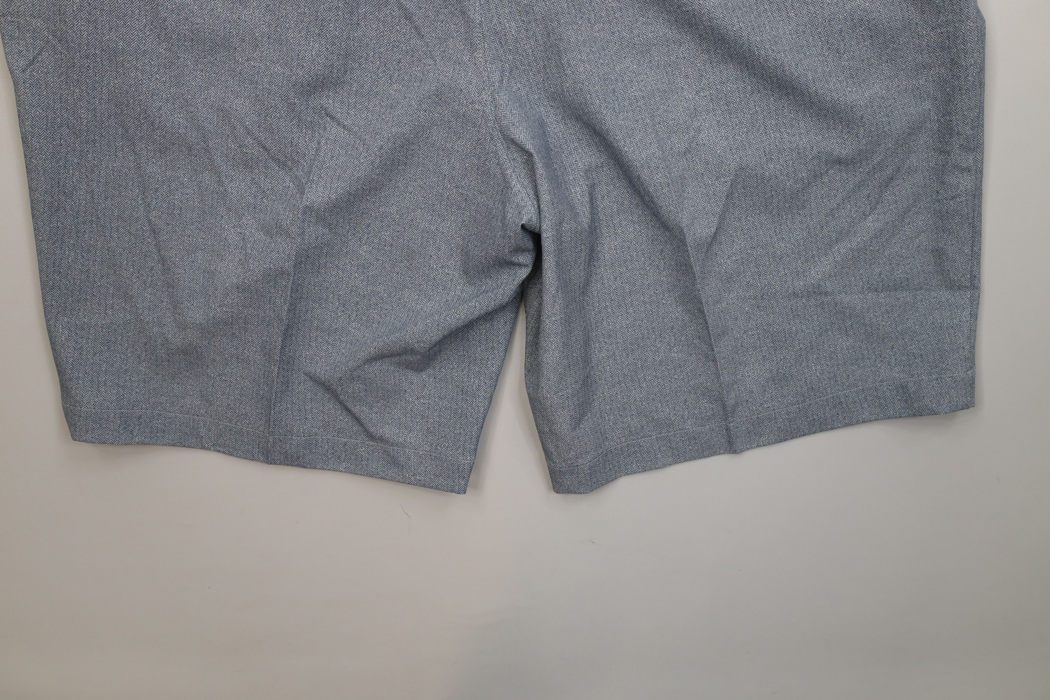 Adidas Deadstock Vintage Y2K Adidas Golf Herringbone Golfing Shorts Size US 38 / EU 54 - 14 Thumbnail
