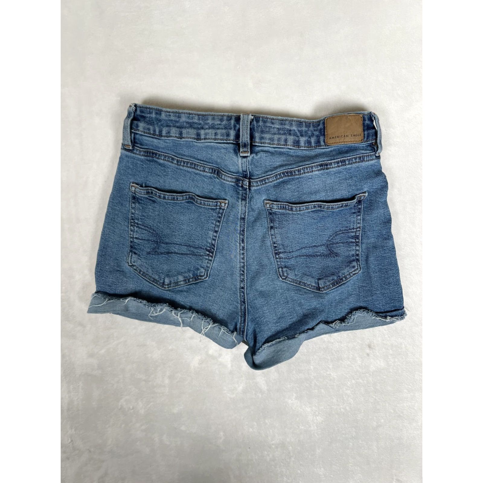 American Eagle Outfitters American Eagle Shorts Womens 4 Blue Mom Short High Rise Cuffed Denim Stretch Size 27" / US 4 / IT 40 - 7 Thumbnail