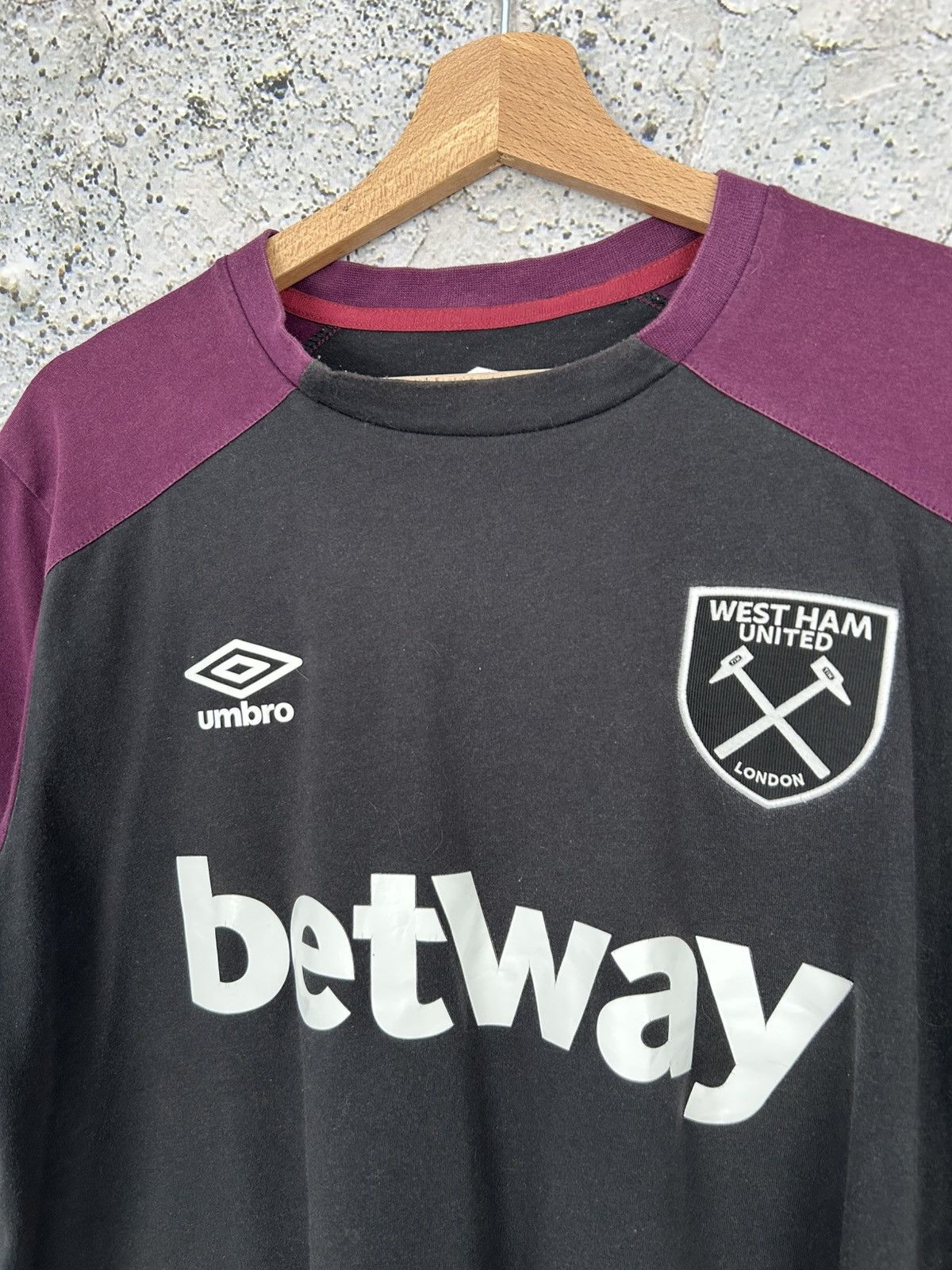 Umbro Umbro West Ham United Soccer Jersey Football Sportswear Size US L / EU 52-54 / 3 - 3 Thumbnail