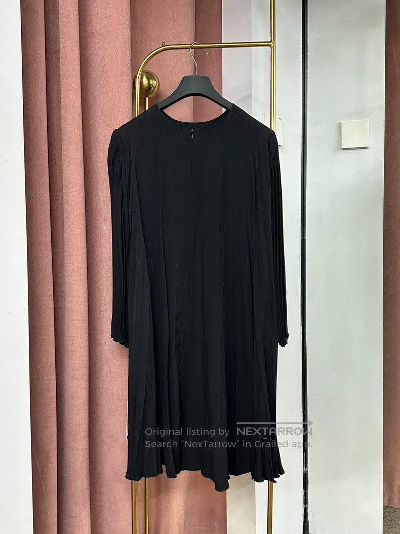 Valentino Valentino Black patchwork pleated dress Size M / US 6-8 / IT 42-44 - 2 Thumbnail