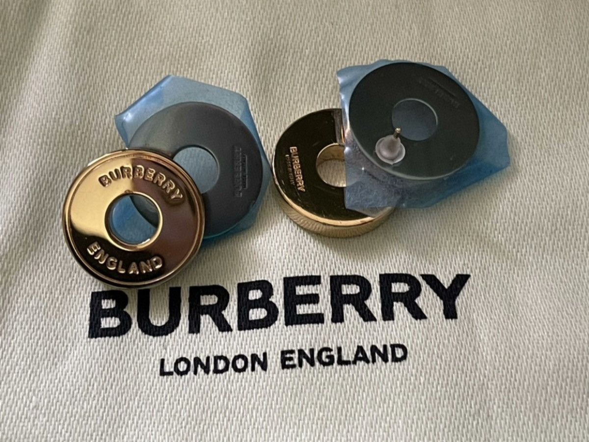 Burberry Burberry light gold earring unisex Size ONE SIZE - 6 Thumbnail