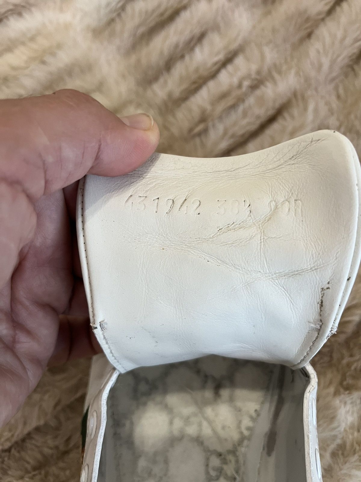Gucci Women's Gucci Ace sneaker with bee Size US 8.5 / IT 38.5 - 7 Thumbnail