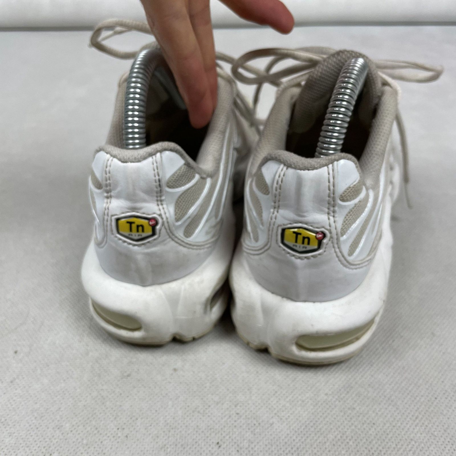Nike Nike Air Max Plus DM2362-100 Women's White Platinum Shoes 7 Size US 7 / IT 37 - 10 Thumbnail