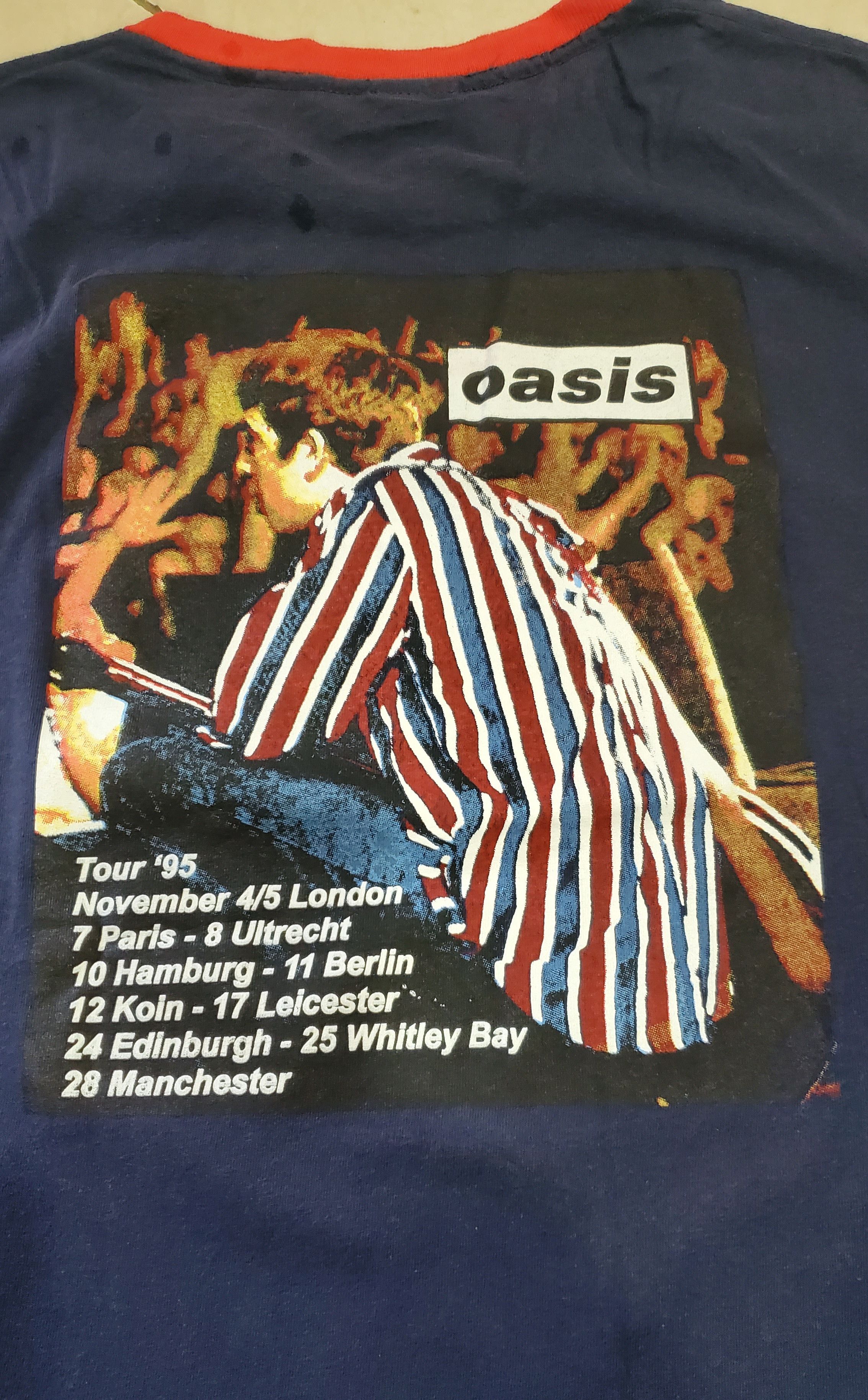 Other Oasis 95 tour longsleeve britpop band tshirt Size US L / EU 52-54 / 3 - 5 Thumbnail