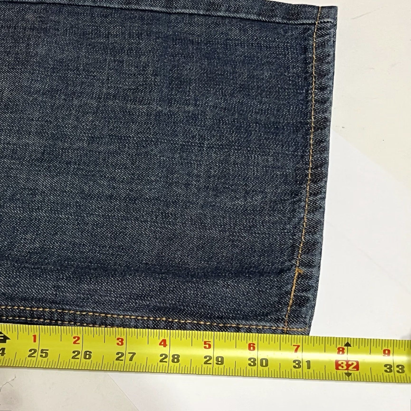 Levi's VINTAGE Levi's 569 Jeans Mens Regular 42 Waist 31 Inseam Blue Denim Straight Fit 5-Pocket Zip Closure Size US 42 / EU 58 - 6 Thumbnail