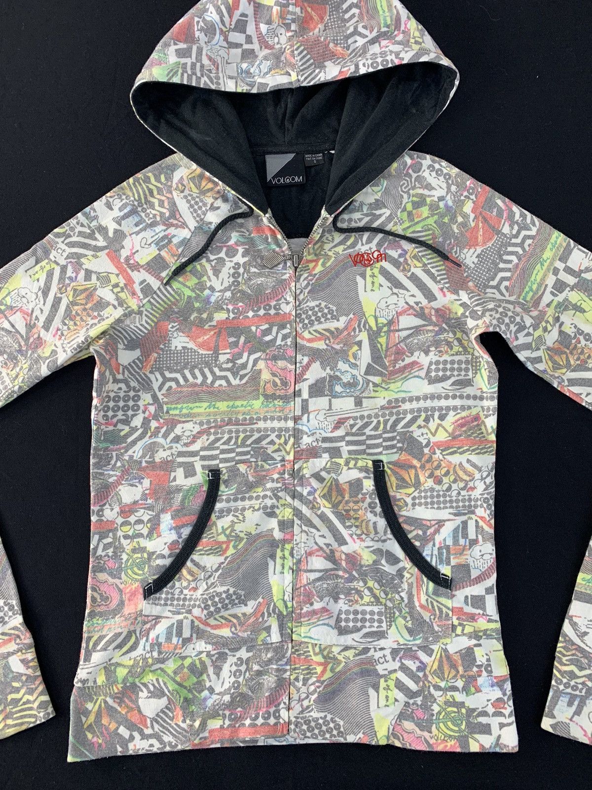 Vintage Hype Volcom Over Printed Big Front Pocket Full Zip Hoodies Size S / US 4 / IT 40 - 3 Thumbnail