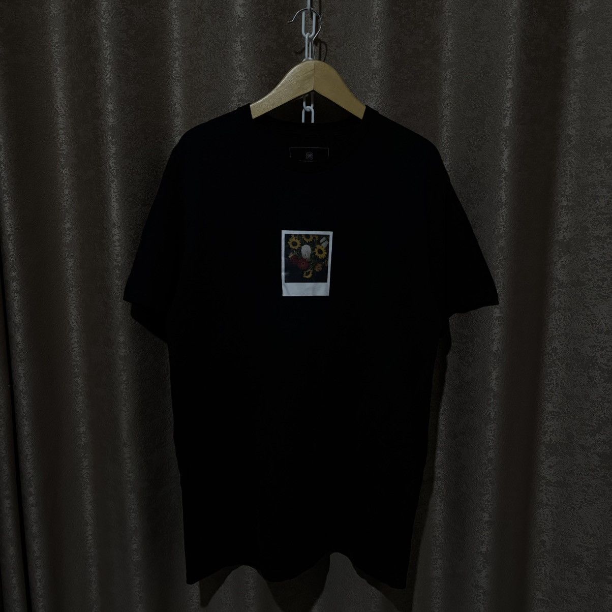 uniform experiment Uniform Experiment x Araki x Fragment T-Shirt Size US M / EU 48-50 / 2 - 1 Thumbnail