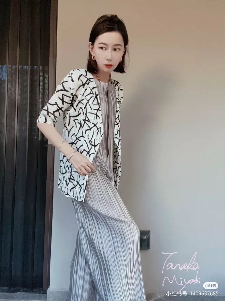 Issey Miyake Issey Miyake size:3 Black and white mid-sleeved brush coat Size M / US 6-8 / IT 42-44 - 7 Thumbnail