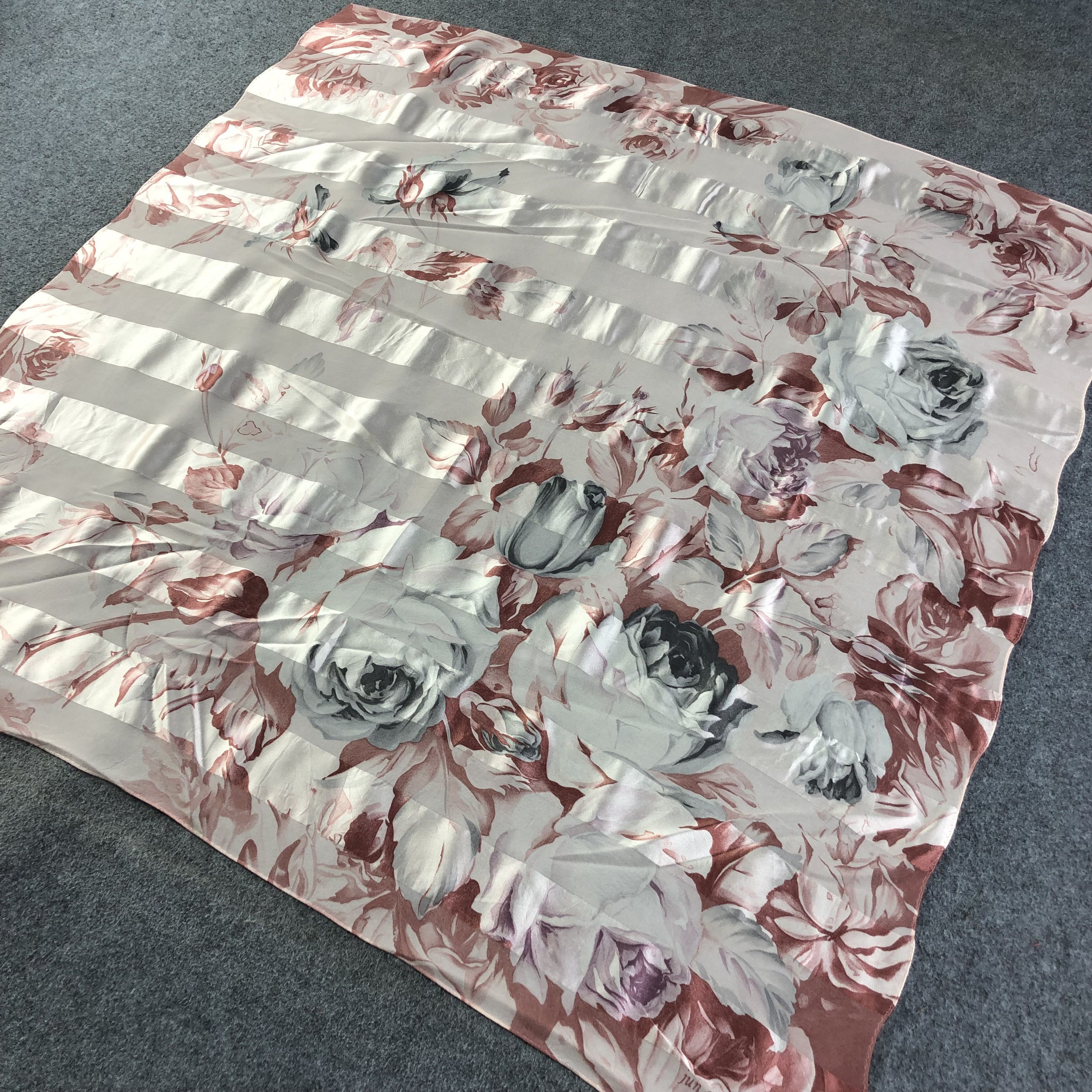Vintage Jun Ashida Floral Slit Thread Silk Scarf M743 Size ONE SIZE - 2 Thumbnail