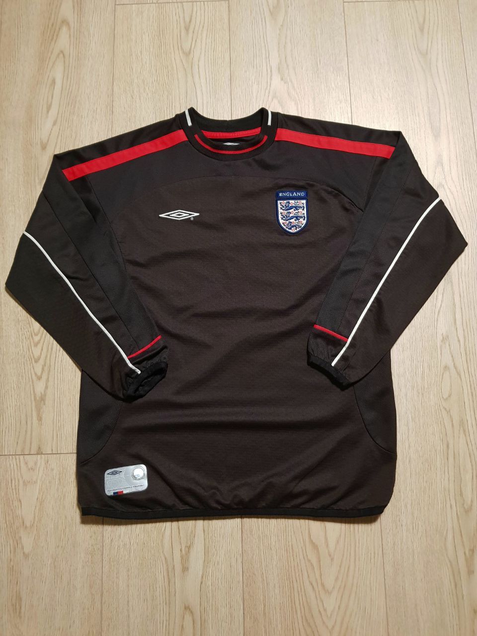 Umbro T-shirt Umbro England goalkeeper 2001-2002. Size US XXS / EU 40 - 1 Thumbnail