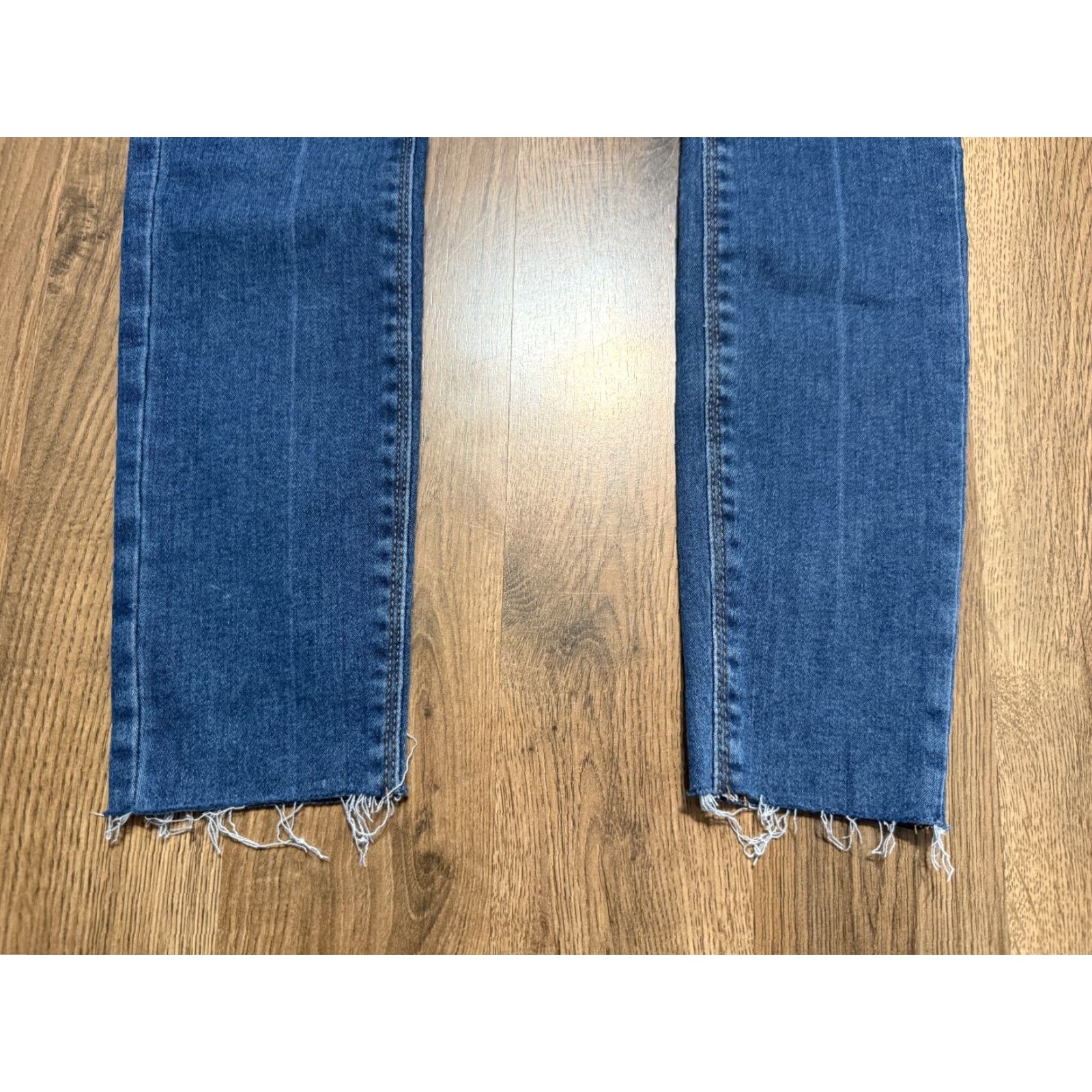 Asos ASOS Jeans, Women's Size 2 US, Blue Denim, Skinny High Rise, 5-Pocket, Stretch, Regular Fit, Machine Washable, Free Return Size 26" / US 2 / IT 38 - 3 Thumbnail