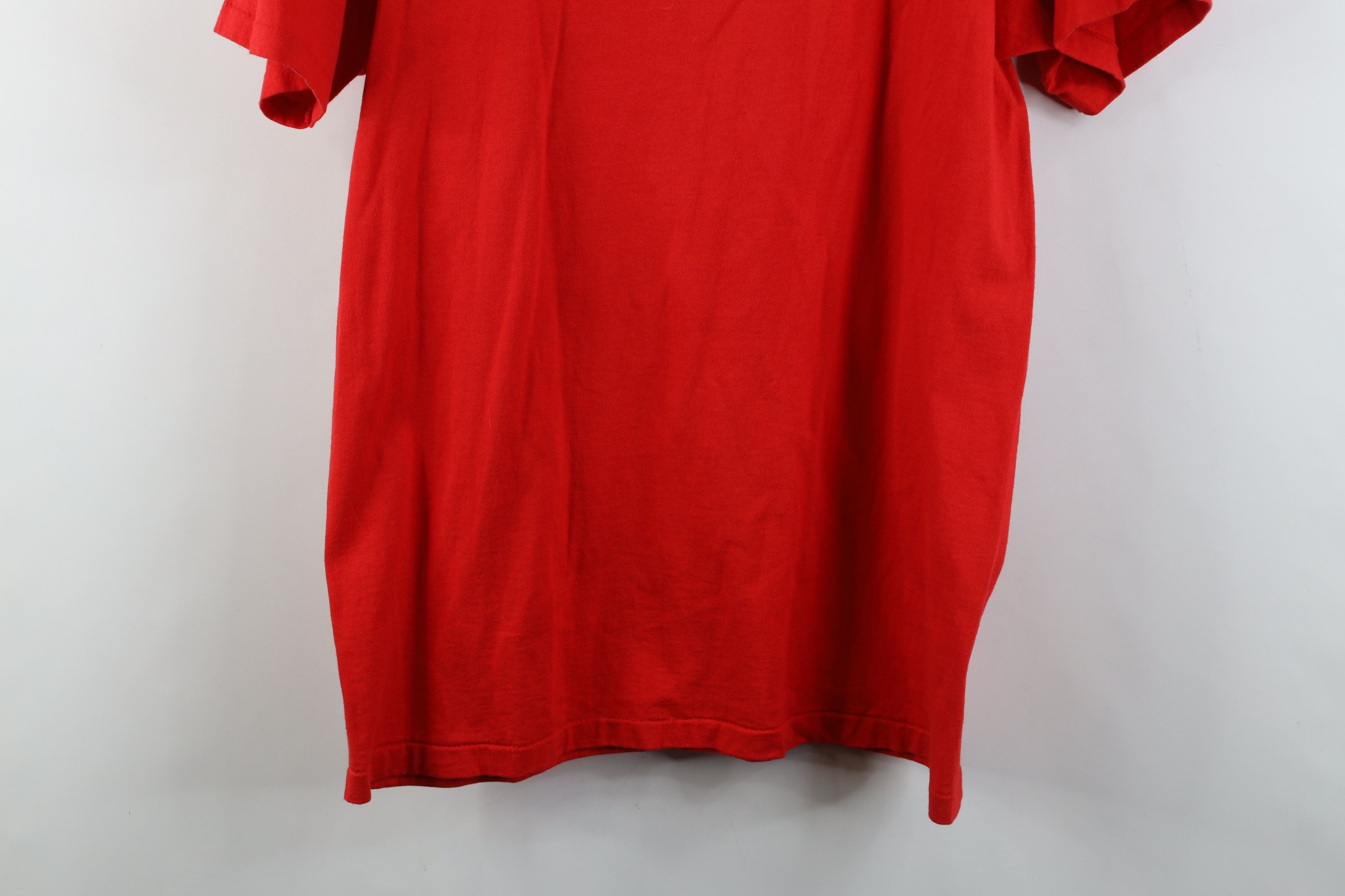 Vintage Vintage 90s Red Wings Hockey Short Sleeve T-Shirt USA Size US L / EU 52-54 / 3 - 14 Thumbnail