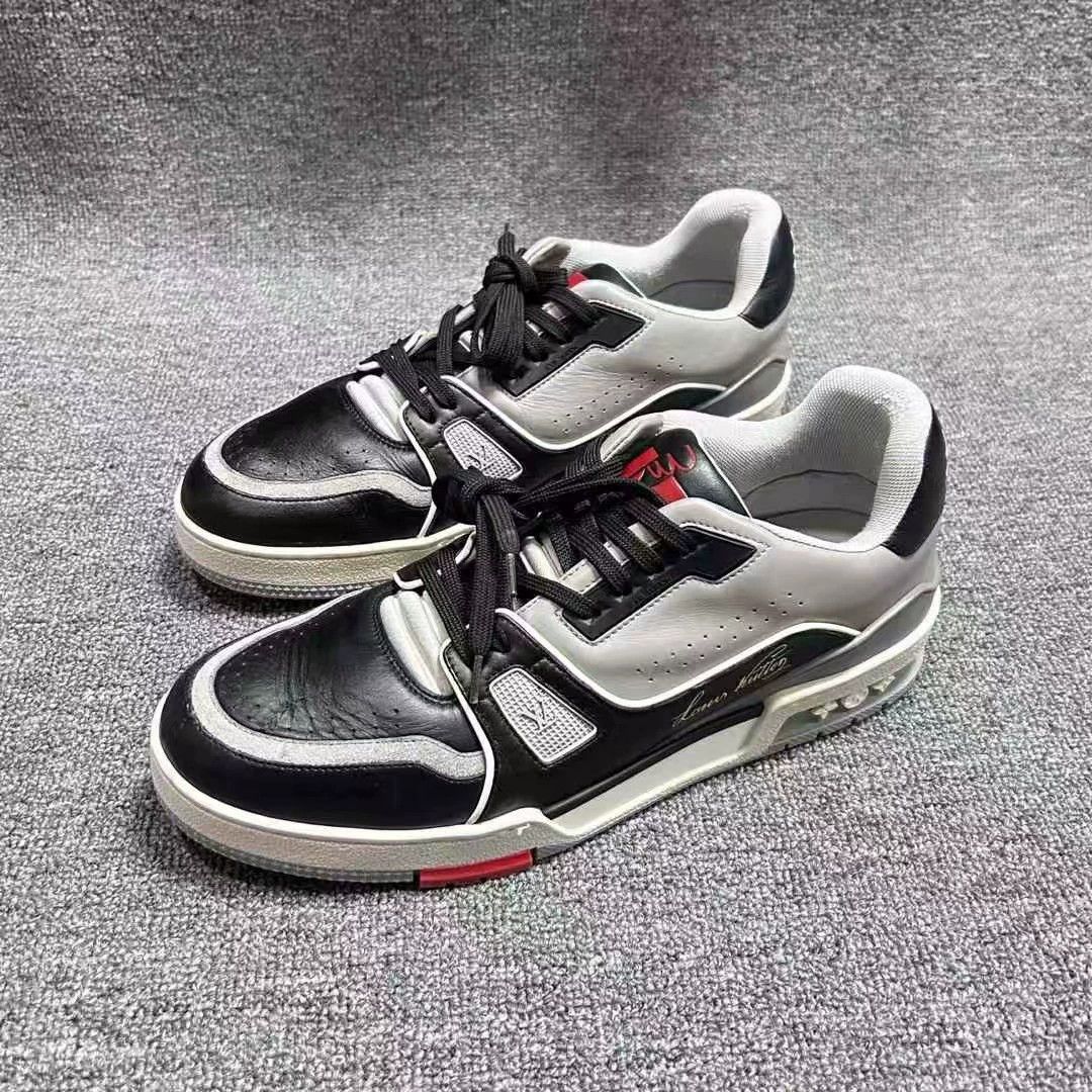 Louis Vuitton Louis Vuitton LV Trainer Black Grey White 7.5 41.5 95% Size US 7.5 / EU 40-41 - 1 Thumbnail