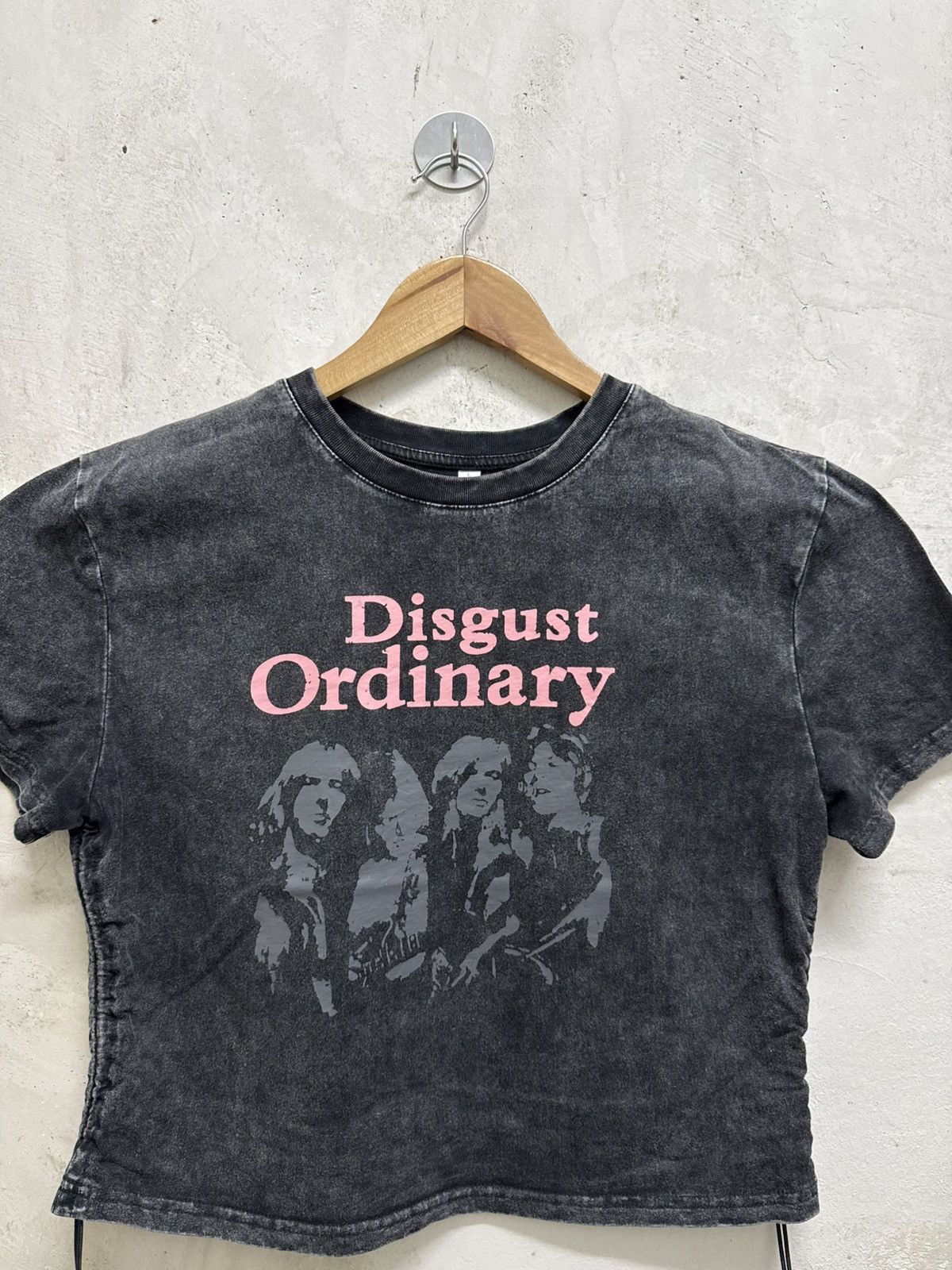 Hysteric Glamour Disgust Ordinary hysteric glamour style crop Tees Size S / US 4 / IT 40 - 2 Thumbnail