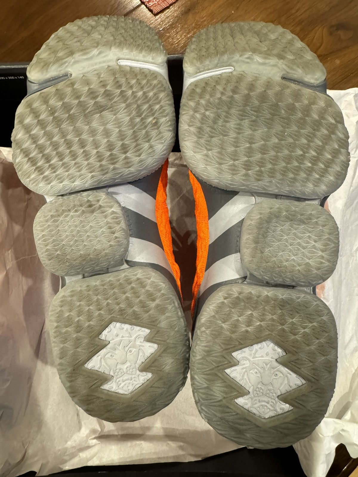 Nike Nike x Lebron XV KS2A Size US 11 / EU 44 - 5 Thumbnail