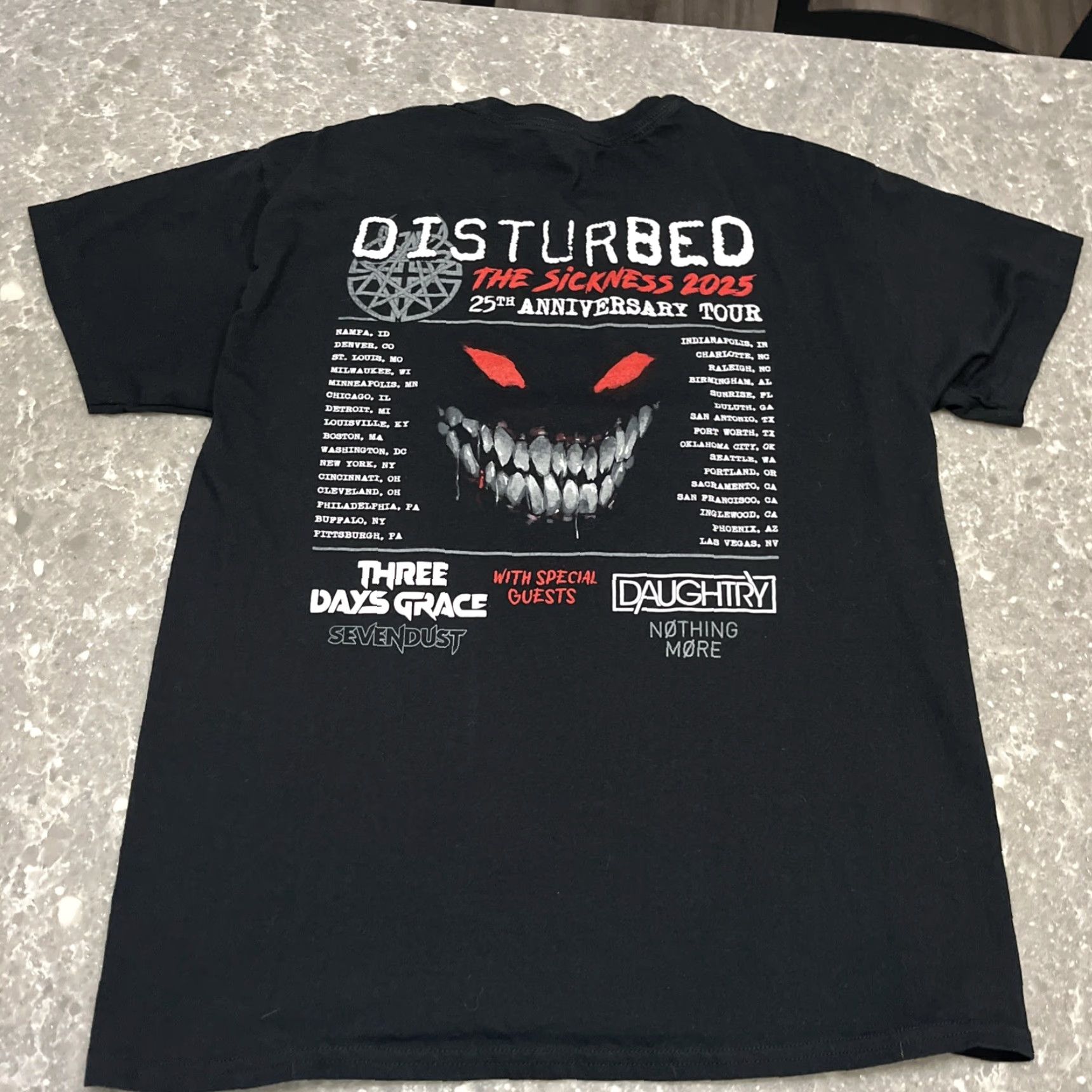 Vintage Disturbed The Sickness 25th Anniversary Tour Graphic Band T Shirt L Black Cotton Men Crew Neck Short Sleeve Heavyweight Tagless Regular Size US L / EU 52-54 / 3 - 6 Thumbnail