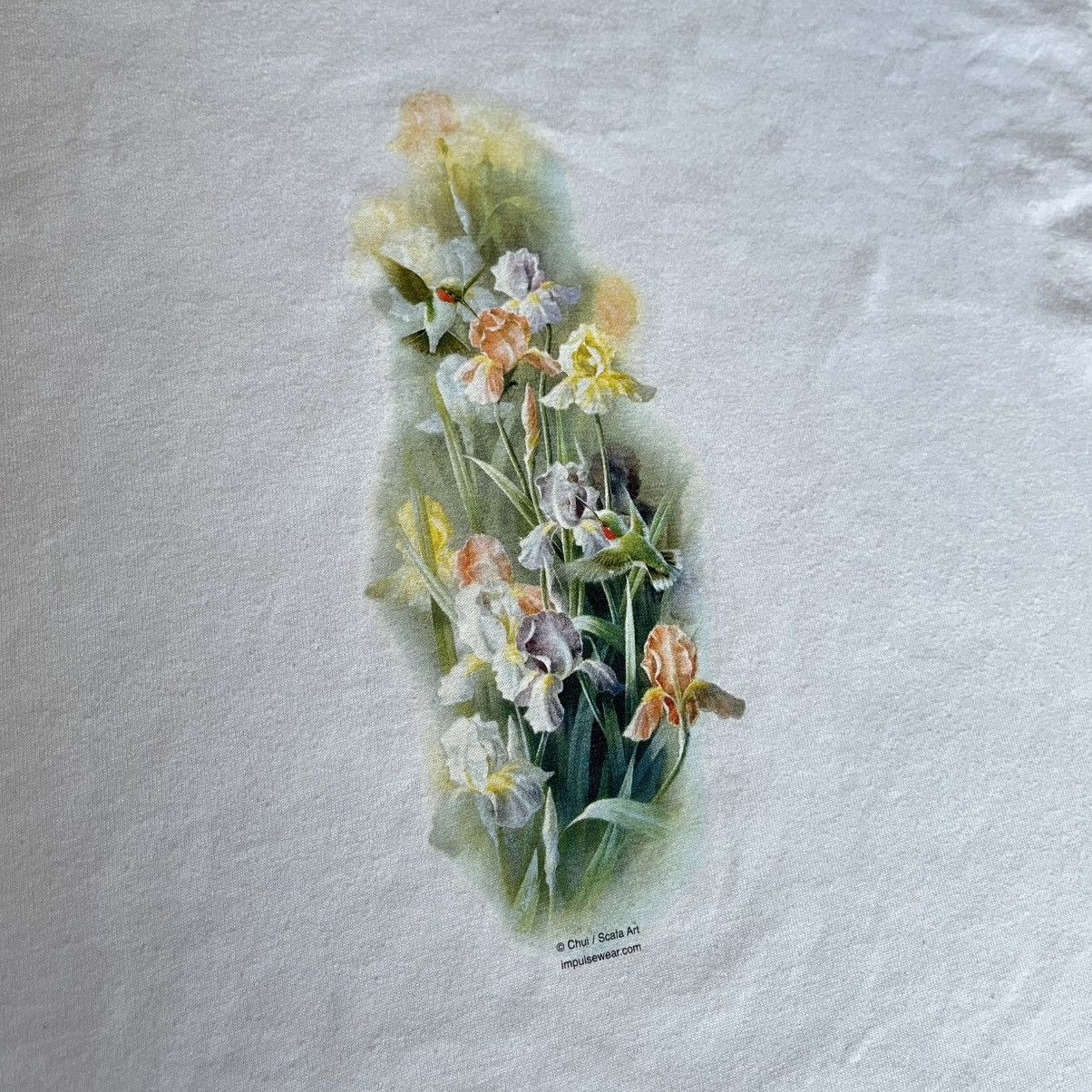 Vintage Vintage 2000s T.C. Chui Hummingbirds and Lilies Flowers Tee Size US L / EU 52-54 / 3 - 3 Thumbnail