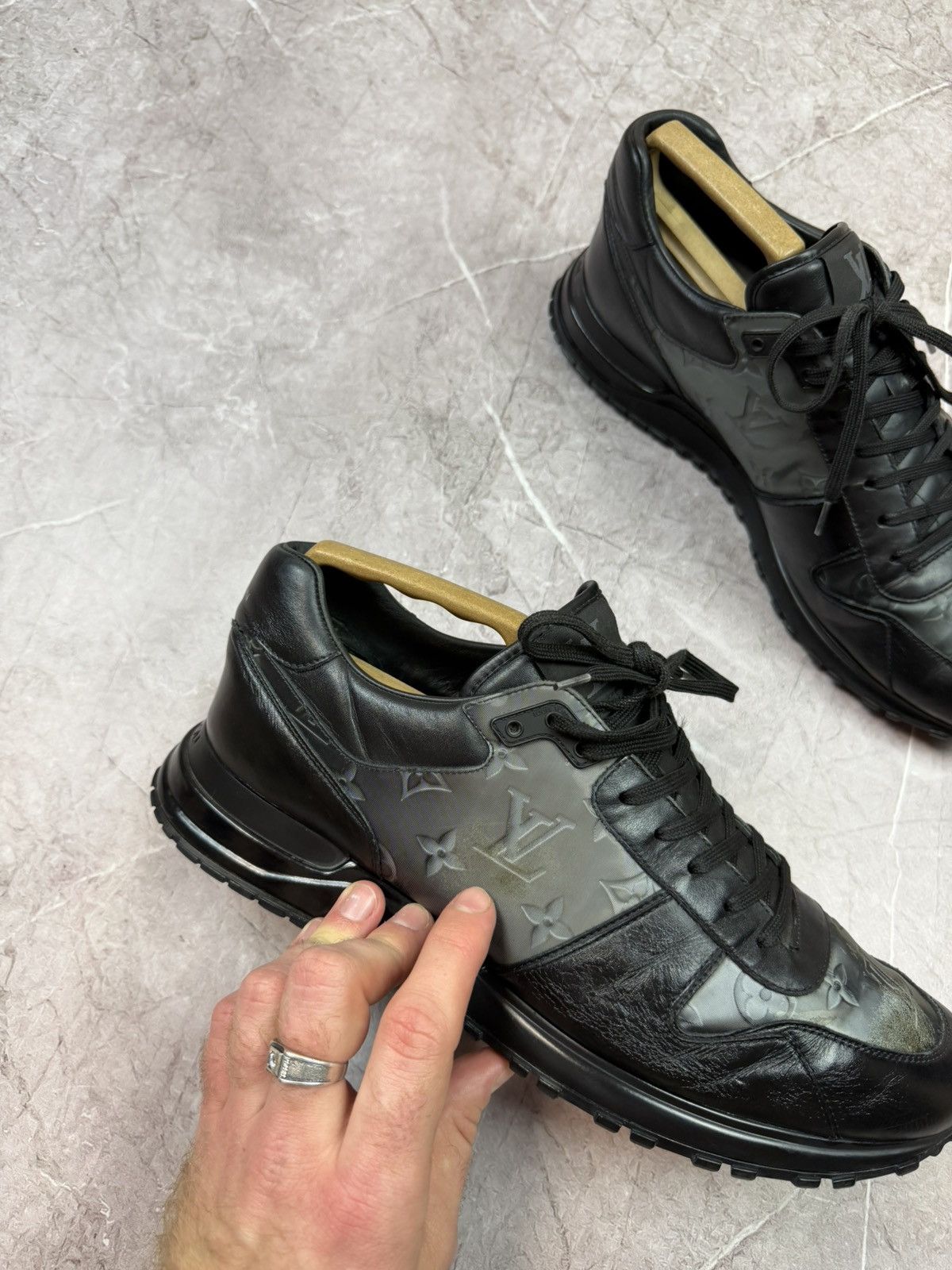 Louis Vuitton Louis Vuitton Run Away Sneaker Black Monogram Leather LV 10 Size US 11 / EU 44 - 7 Thumbnail