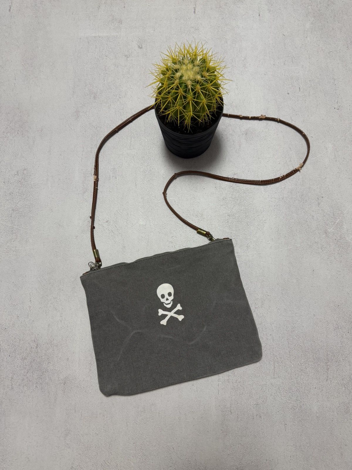If Six Was Nine × Japanese Brand Vintage Skull Denim Messenger Bag Japanese Avantgarde Y2K Size ONE SIZE - 1 Thumbnail