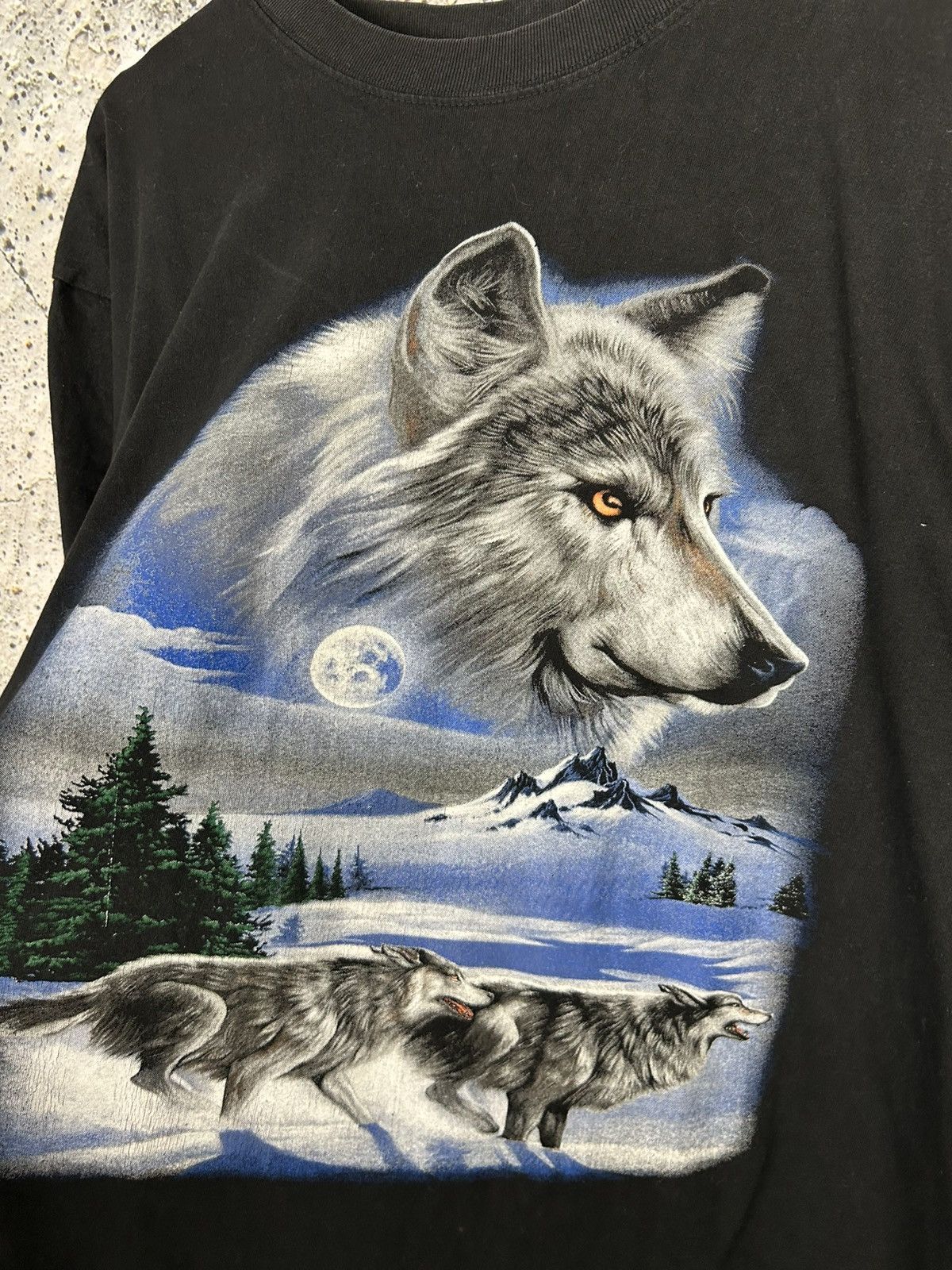 Vintage Vintage Grunge Wolf Animal Graphic Tee 90s Punk Avant Garde Size US XL / EU 56 / 4 - 3 Thumbnail