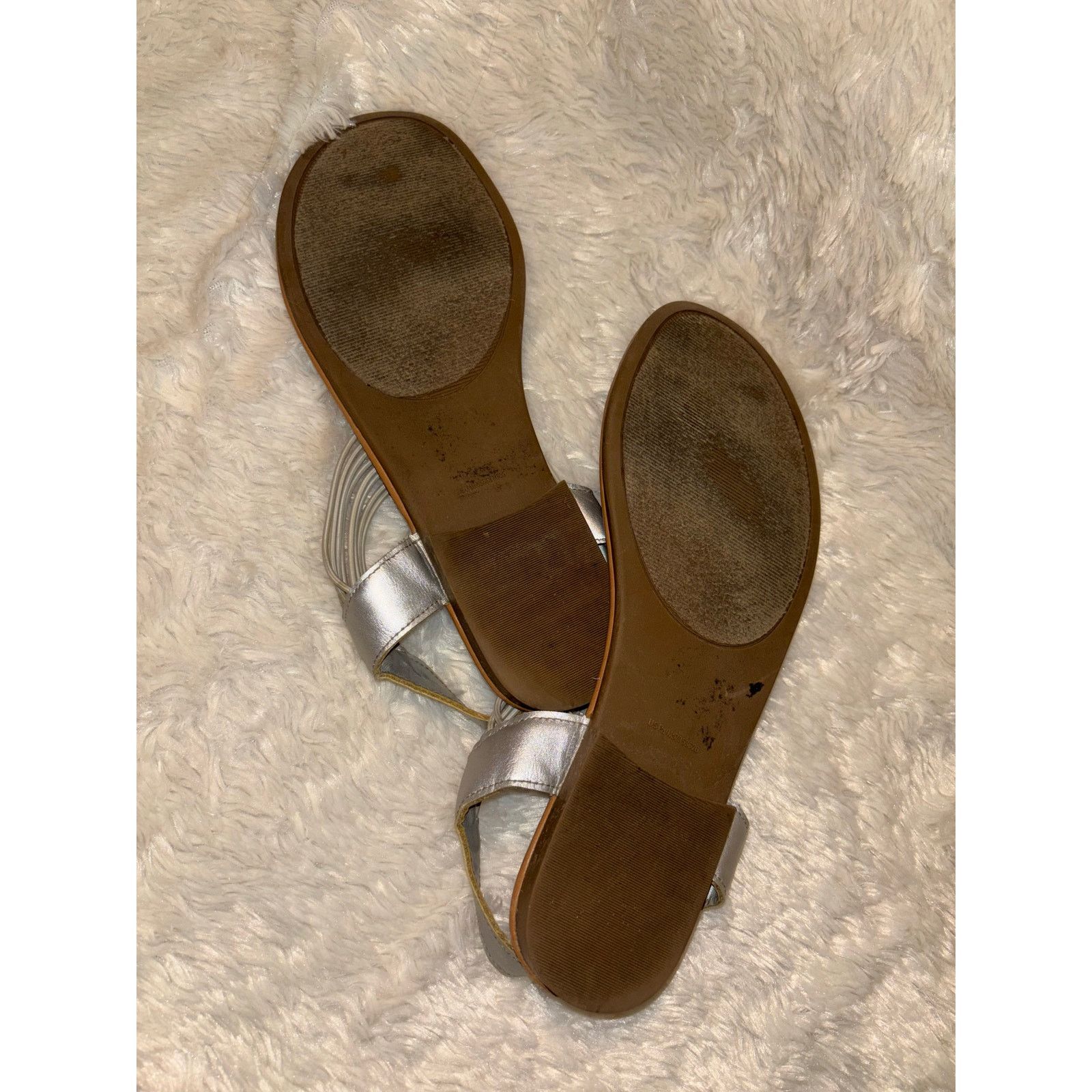 The Unbranded Brand SO Kohls Silver Sparkle Thong Sandals Size US 12 / IT 42 - 6 Thumbnail
