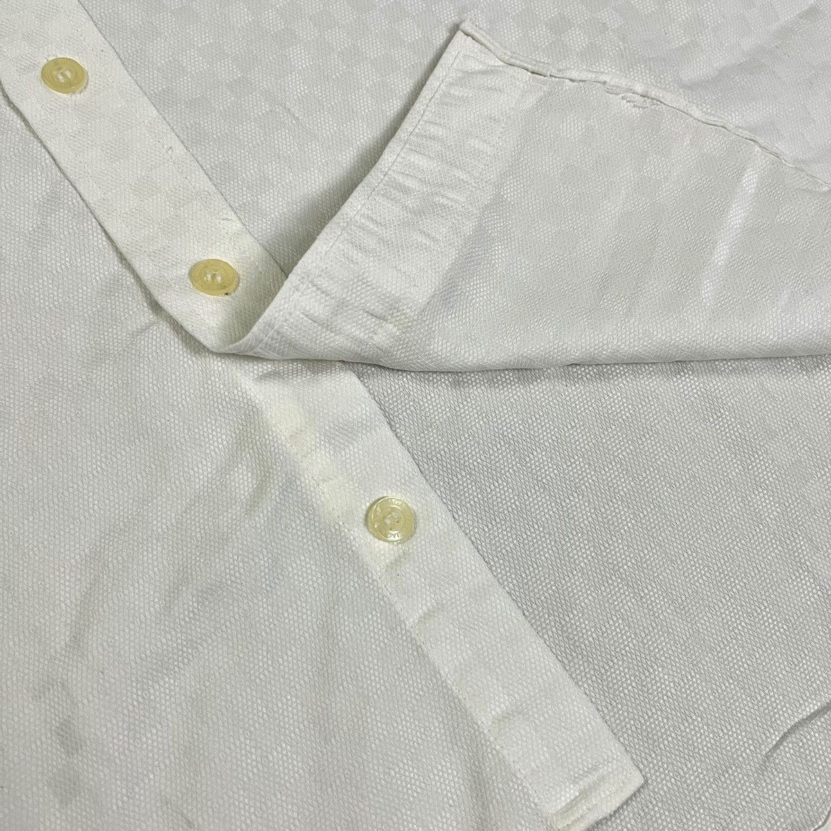 Balenciaga Balenciaga Button Up Checker Shirt Size US S / EU 44-46 / 1 - 4 Thumbnail