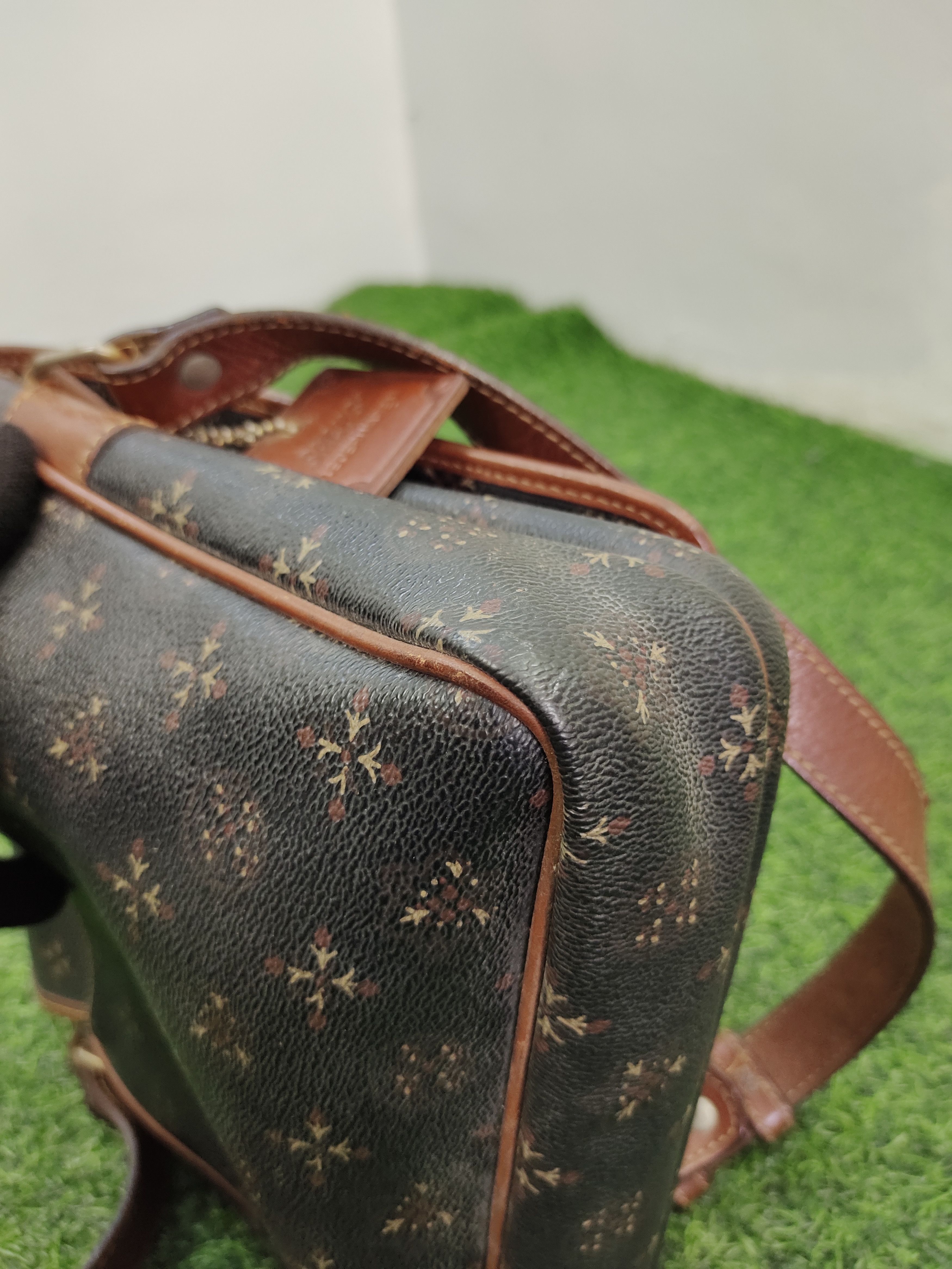 Vintage Vintage Sachs Lederwaren Japan Patina Leather Crossbody Bag Size ONE SIZE - 14 Thumbnail