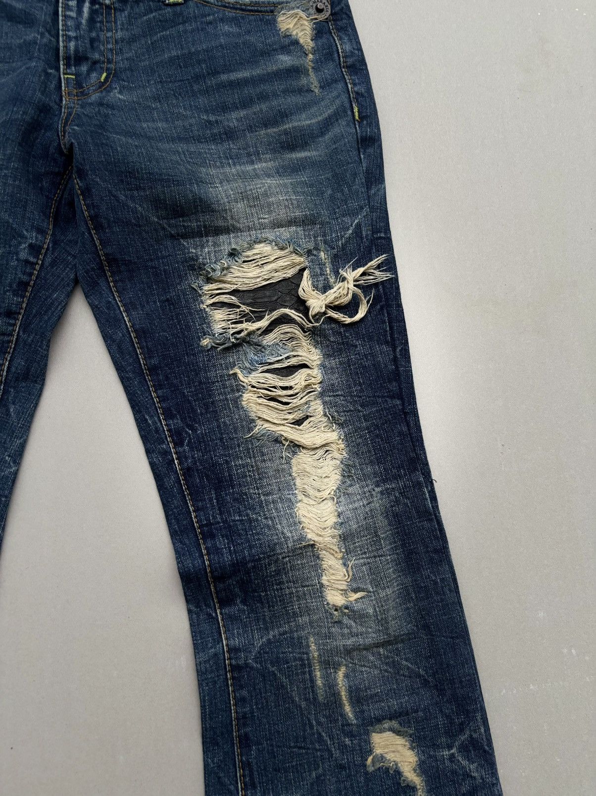 Japanese Brand Maraxia distressed flare jeans Size US 28 / EU 44 - 2 Thumbnail