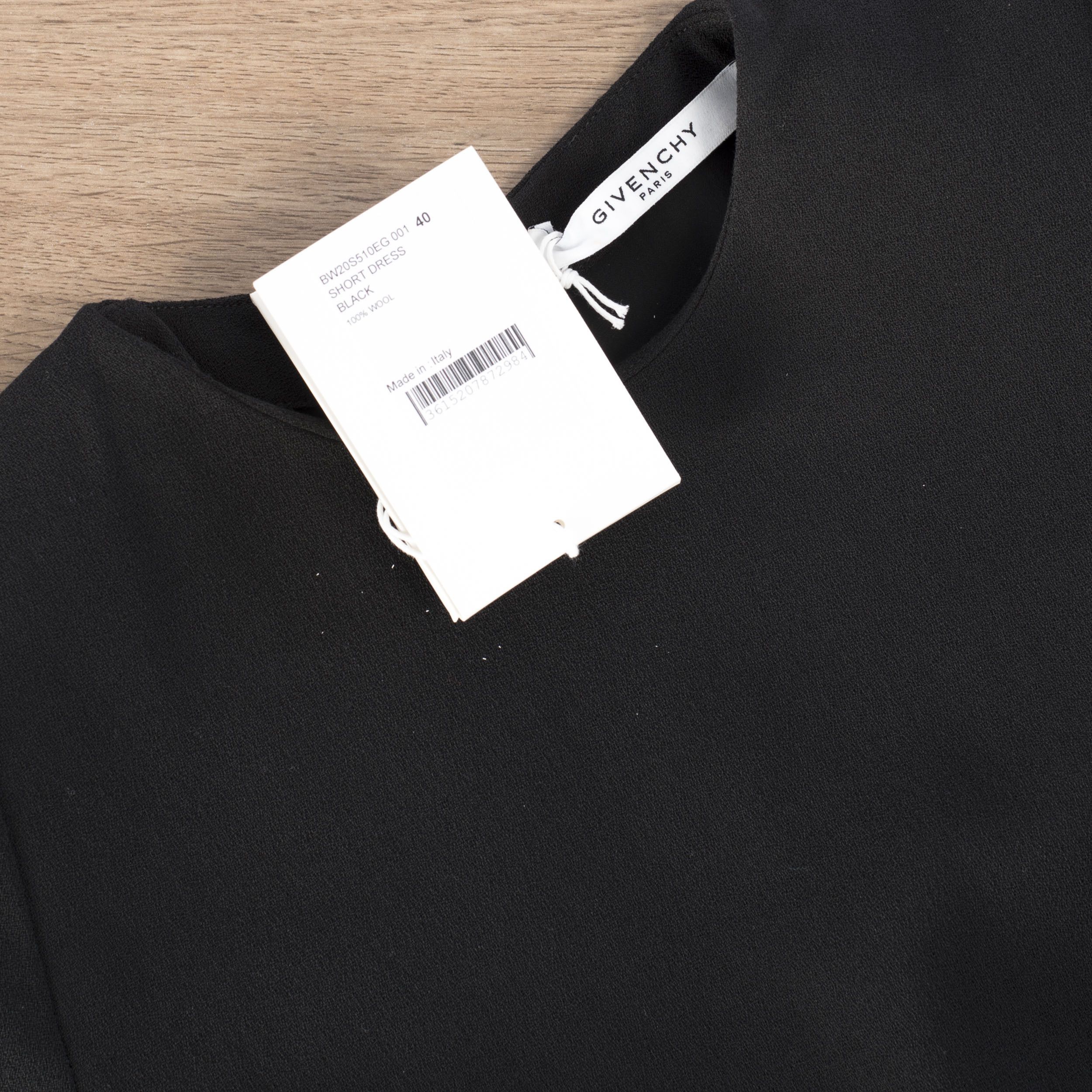 Givenchy Black Crepe Wool Mini Dress - Padded Shoulders, Belt Size M / US 6-8 / IT 42-44 - 10 Thumbnail