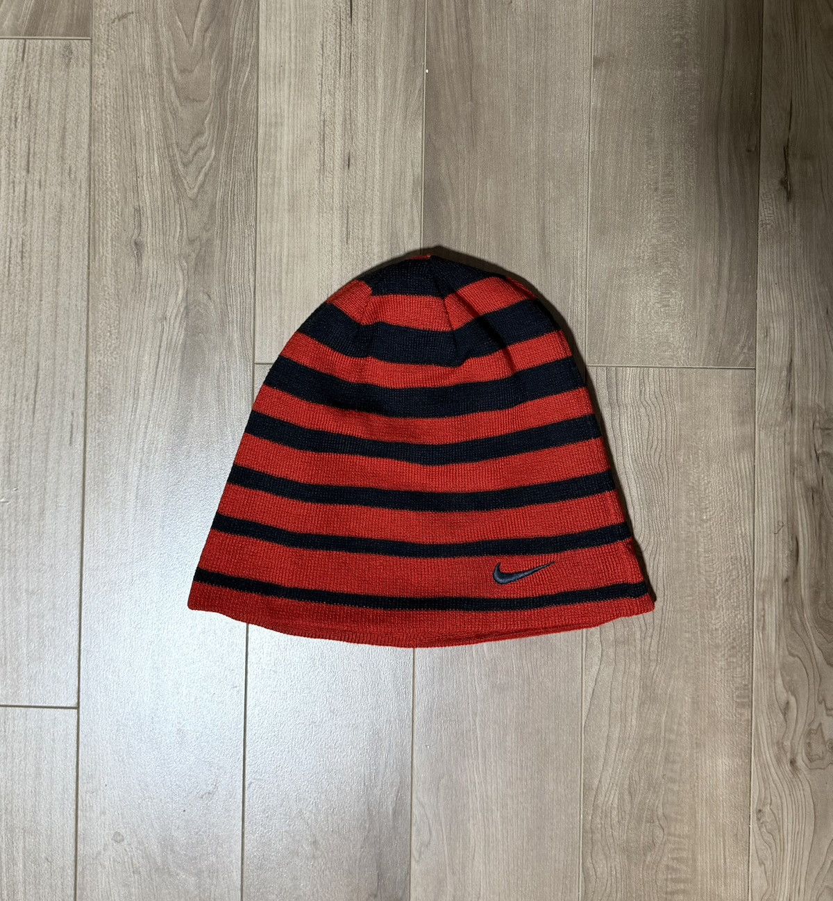 Nike Vintage Nike Reversible Beanie Size ONE SIZE - 1 Thumbnail
