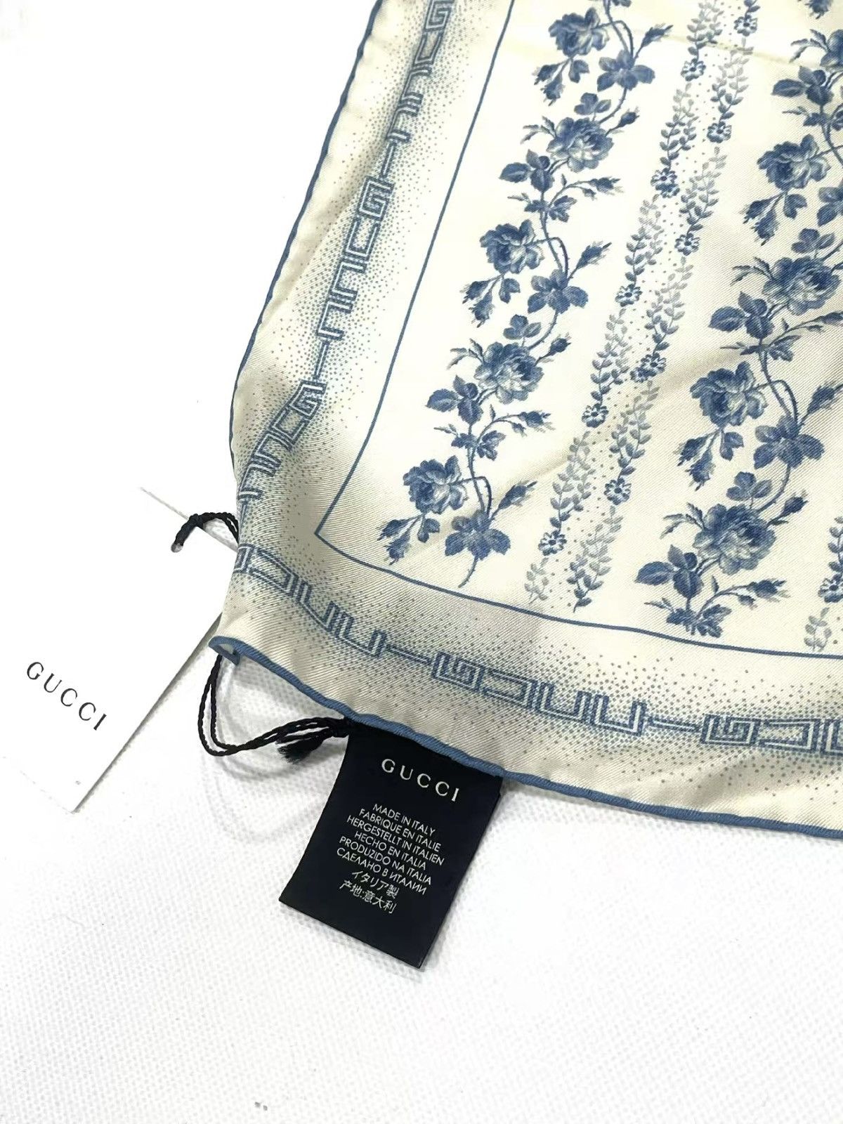 Gucci Blue Floral Silk Square Scarf Size ONE SIZE - 5 Thumbnail