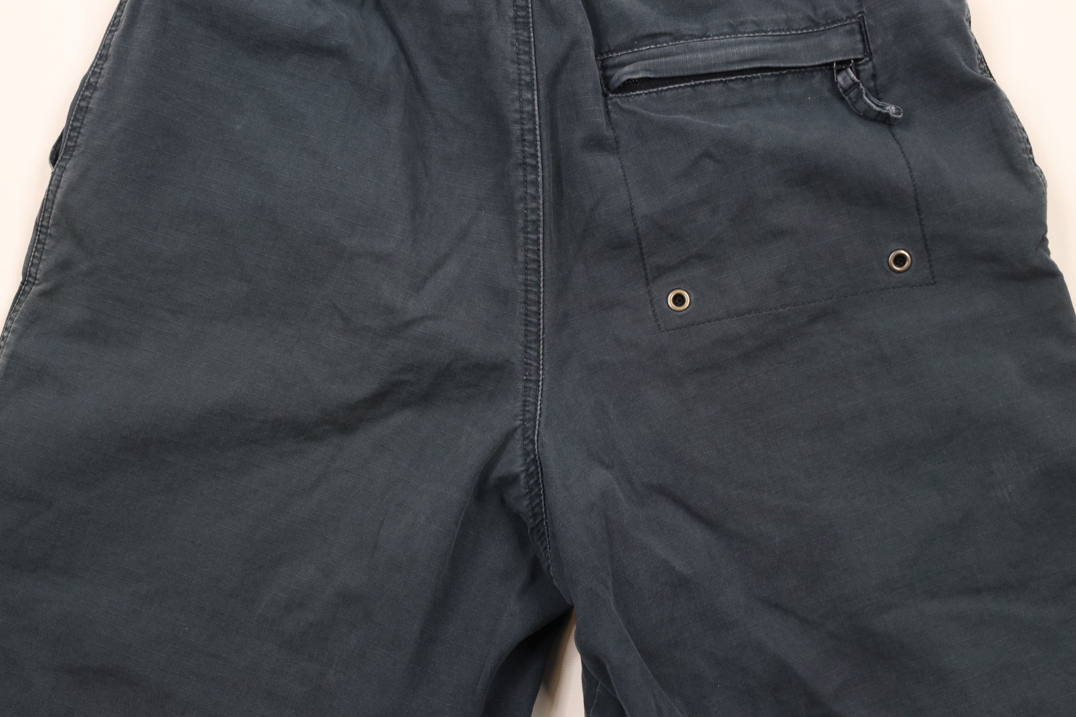 Gap Vintage 90s Gap Ripstop Belted Cargo Shorts Blue Cotton Size US 30 / EU 46 - 9 Thumbnail