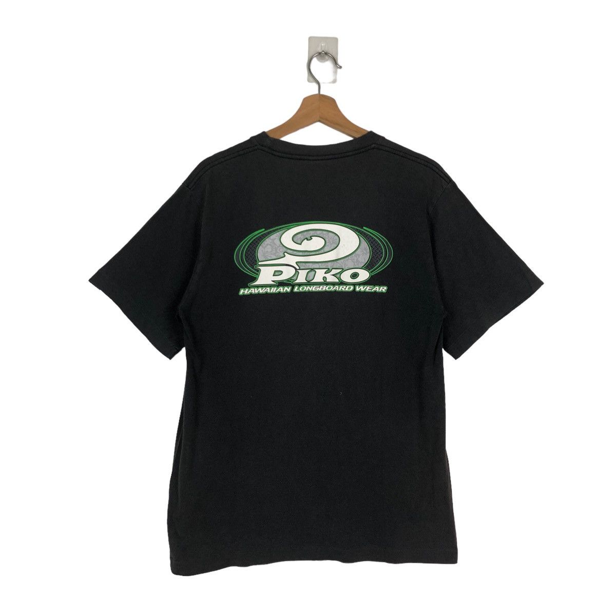 Japanese Brand VINTAGE PIKO HAWAIIAN LONGBOARD WEAR T-SHIRT BIG LOGO Size US M / EU 48-50 / 2 - 7 Thumbnail