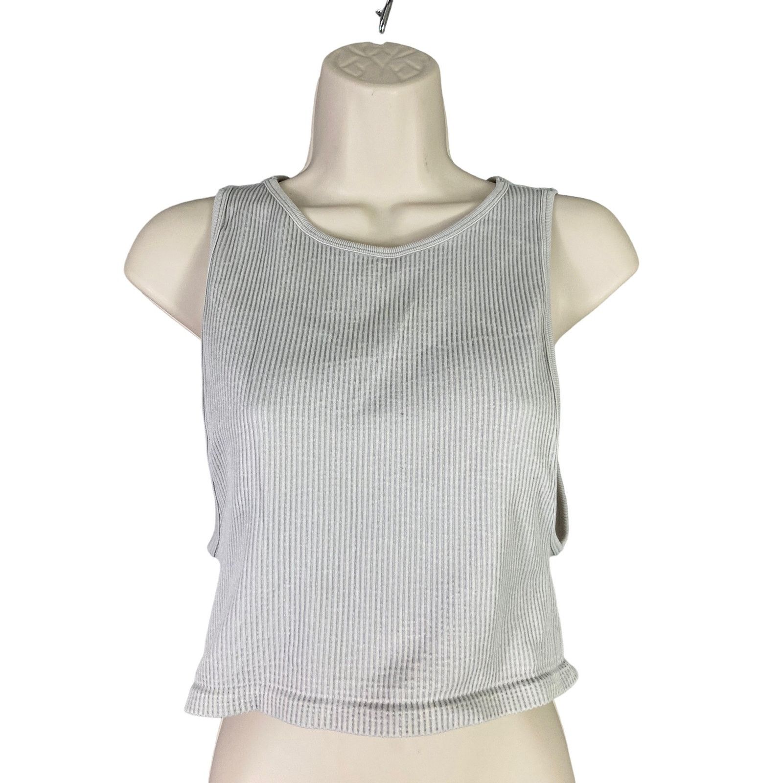 Forever 21 Forever 21 Crop Top Lot 4 M/L Trendy Styles Juniors Summer Size M / US 6-8 / IT 42-44 - 4 Thumbnail