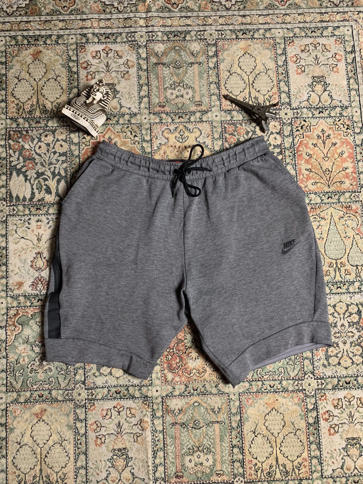 Nike × Vintage Nike Tech Fleece Y2K shorts Size US 34 / EU 50 - 1 Thumbnail