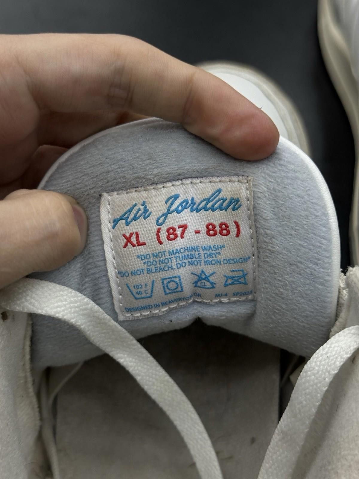 Jordan Brand Nike Air Jordan 3 Retro Men’s Lucky Shorts (11) CT8532 101 Size US 11 / EU 44 - 12 Thumbnail