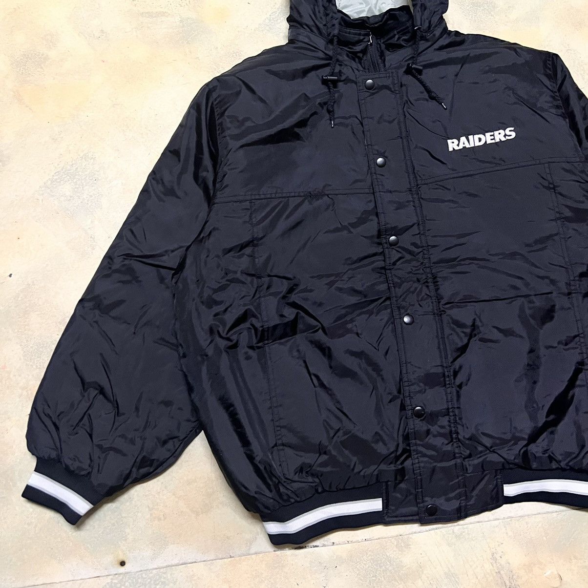 NFL Raiders Big Logo Hoody Jacket by Reebok Size US L / EU 52-54 / 3 - 5 Thumbnail