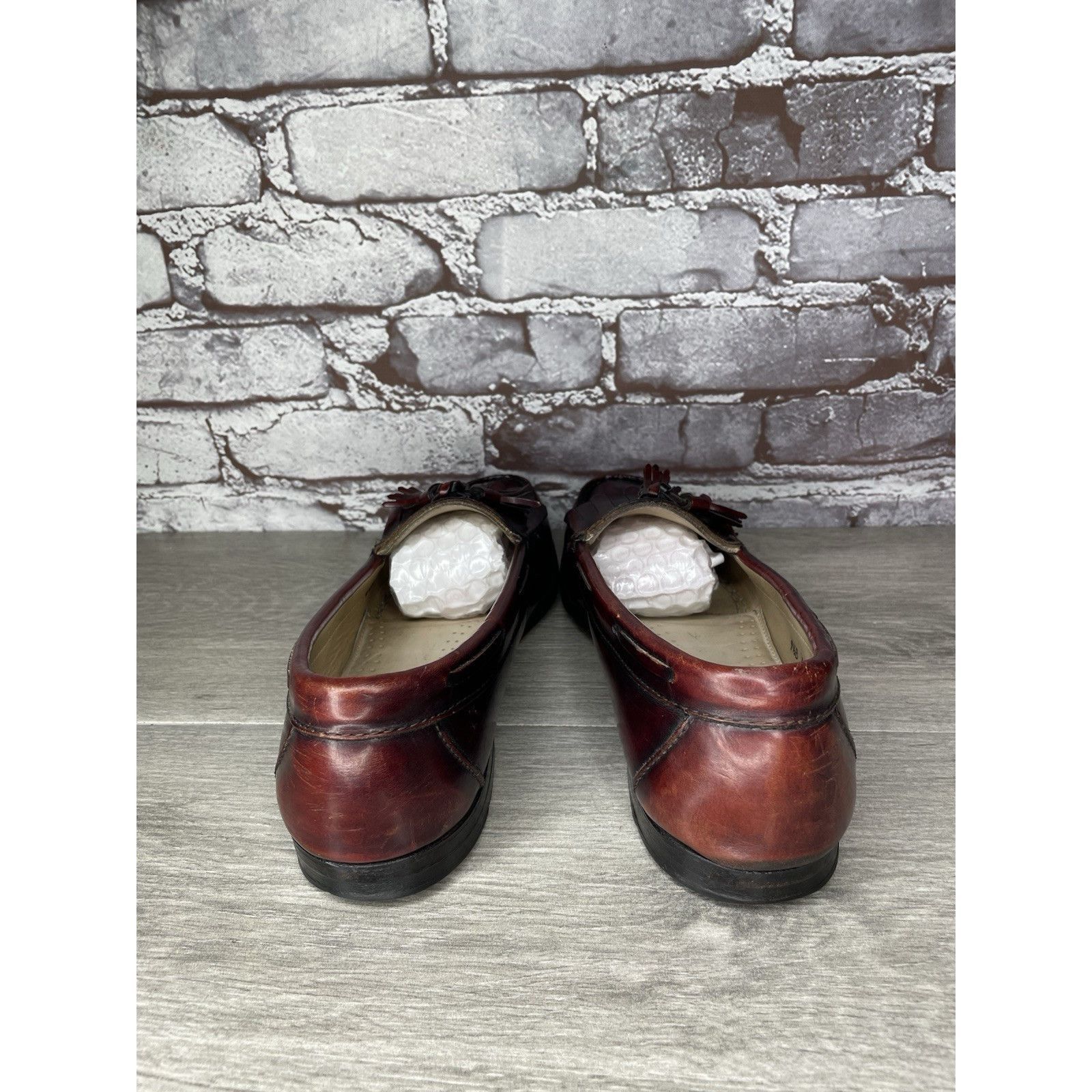 G.H. Bass & Co. G.H. Bass & Co. Weejuns Burgundy Leather Kiltie Tassel Loafe Size US 9.5 / EU 42-43 - 5 Thumbnail