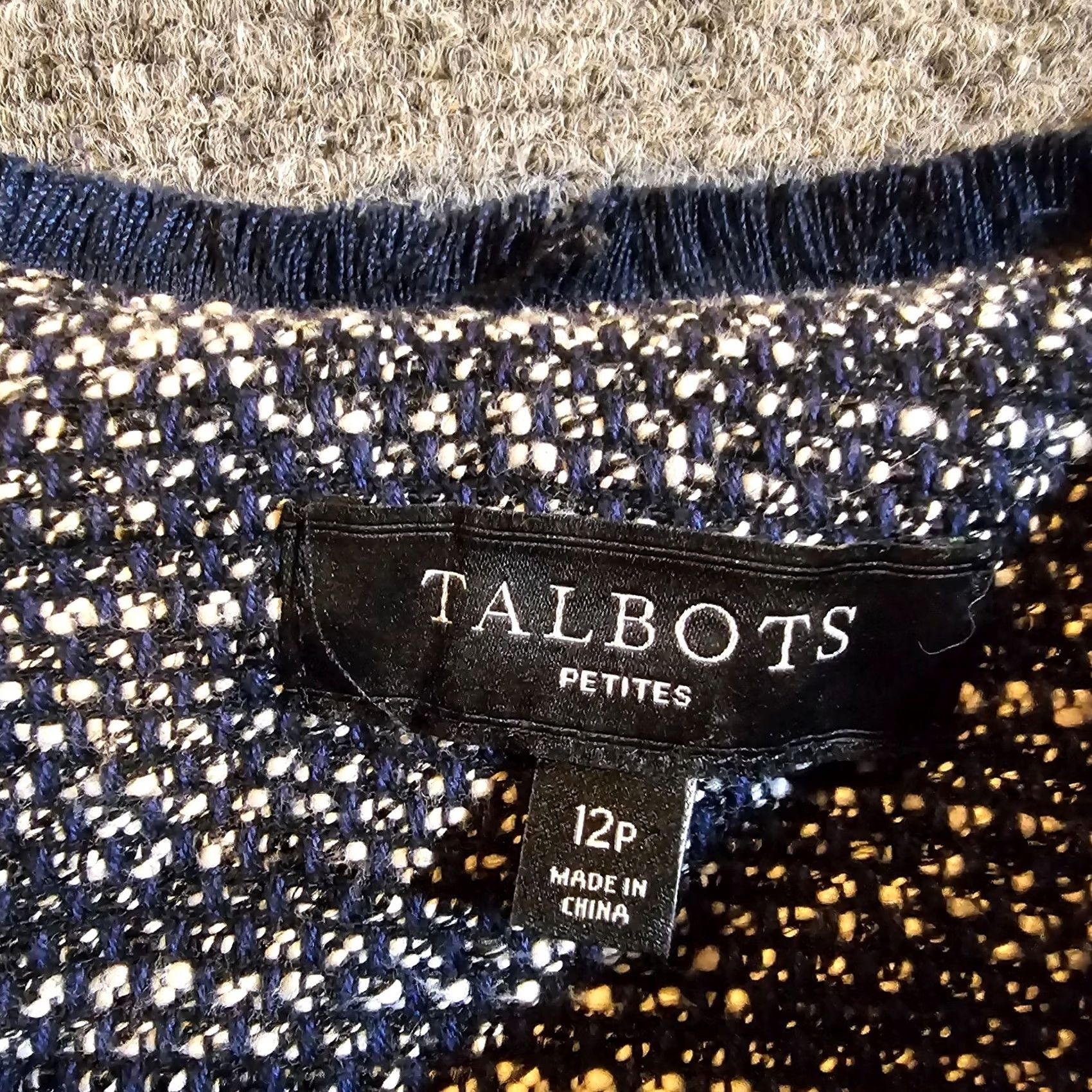 Talbots VINTAGE Talbots Blazer Womens 12 Petite Black Tweed Long Sleeve Full Zip Career Size XL / US 12-14 / IT 48-50 - 4 Thumbnail