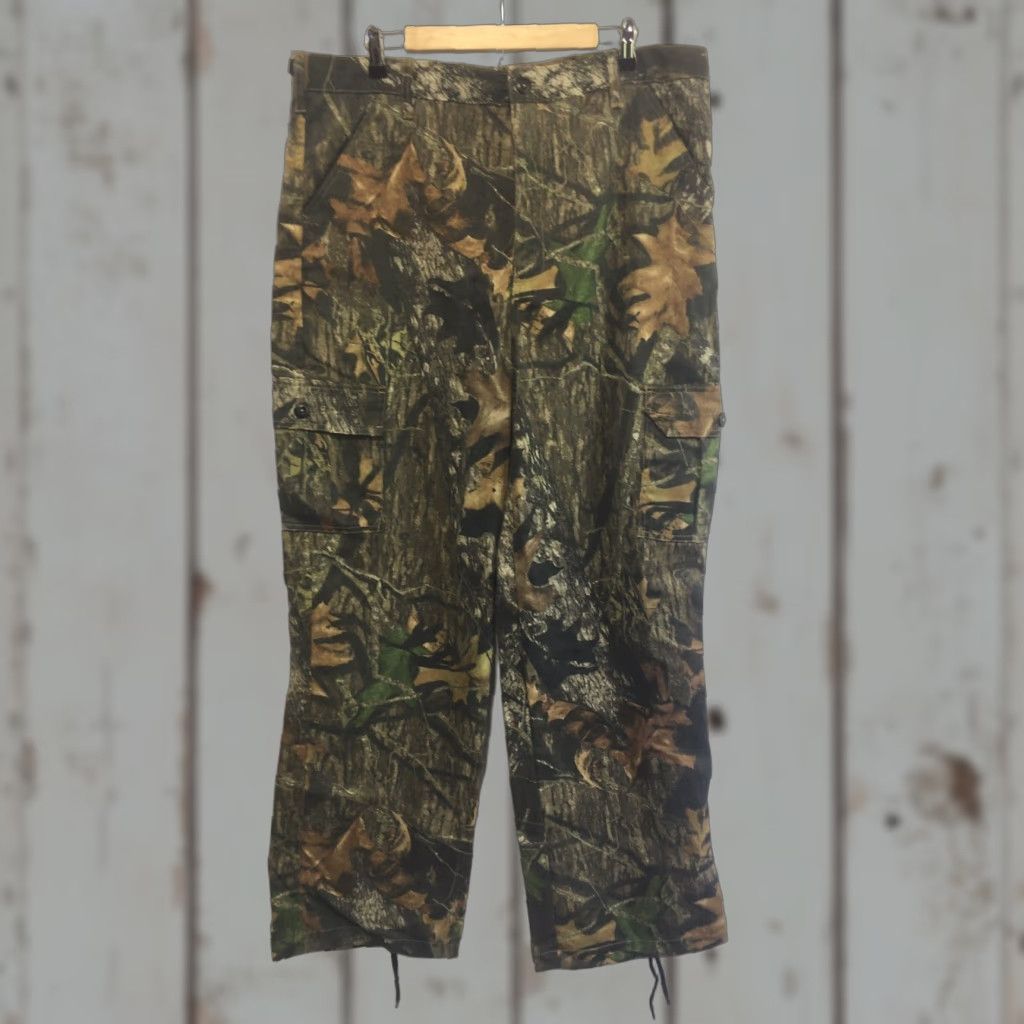 Vintage FIELDSTAFF BY MOSSY OAK Pants Cargo Camouflage Green Print - Men L Cargo Pants Camouflage Green Mossy Oak FIELDSTAFF Mens Size L Size US 33 - 1 Thumbnail