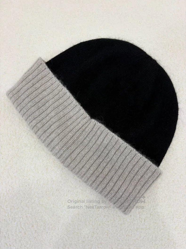 Chanel Chanel Beige and black colour-matched cashmere cold hat Size ONE SIZE - 2 Thumbnail