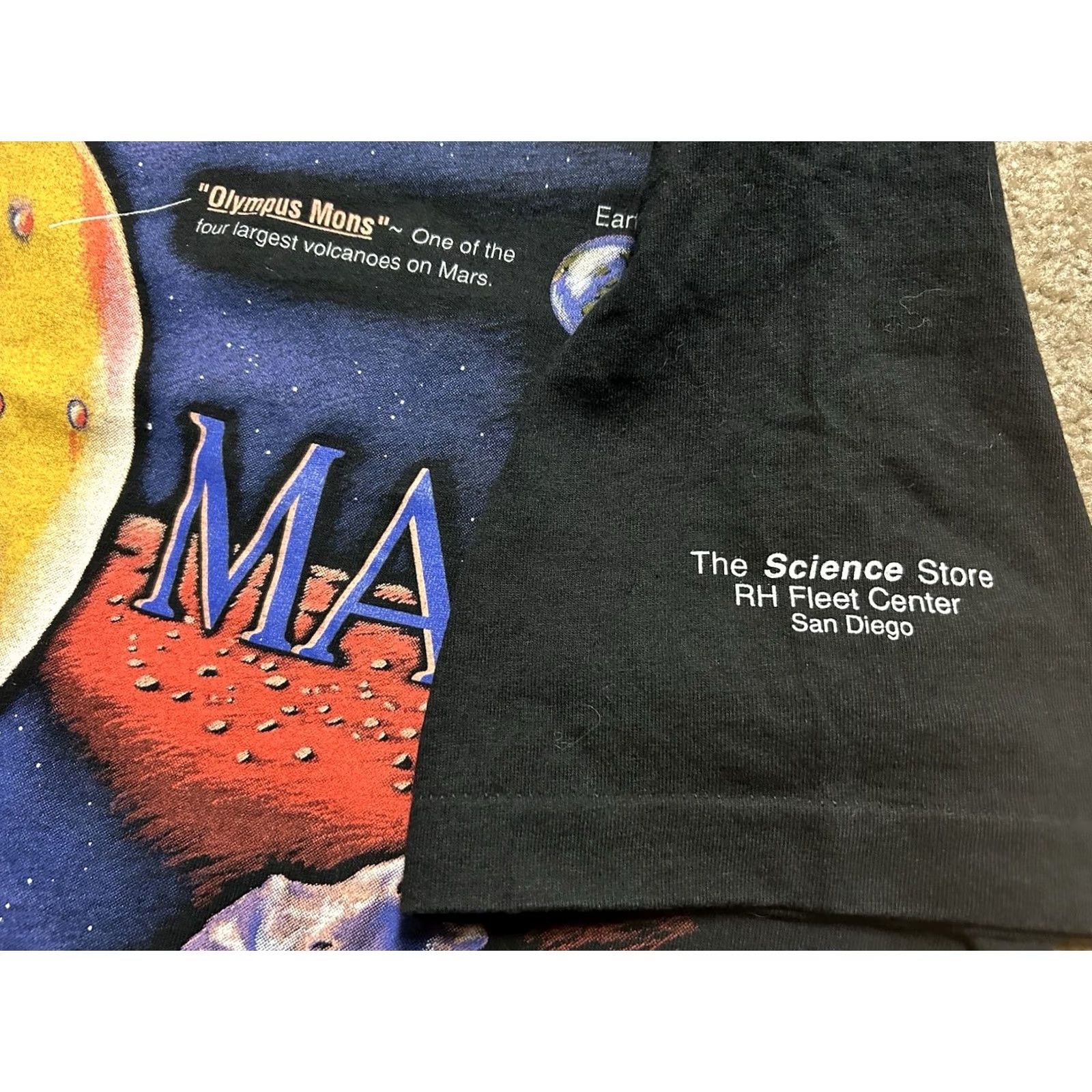 Fruit Of The Loom VTG Mars T Shirt Space 1995 Anderson Studios Black M Mens Shirt Vintage Space Theme Shirt United States 1990s Folded In Shelf Size US M / EU 48-50 / 2 - 6 Thumbnail