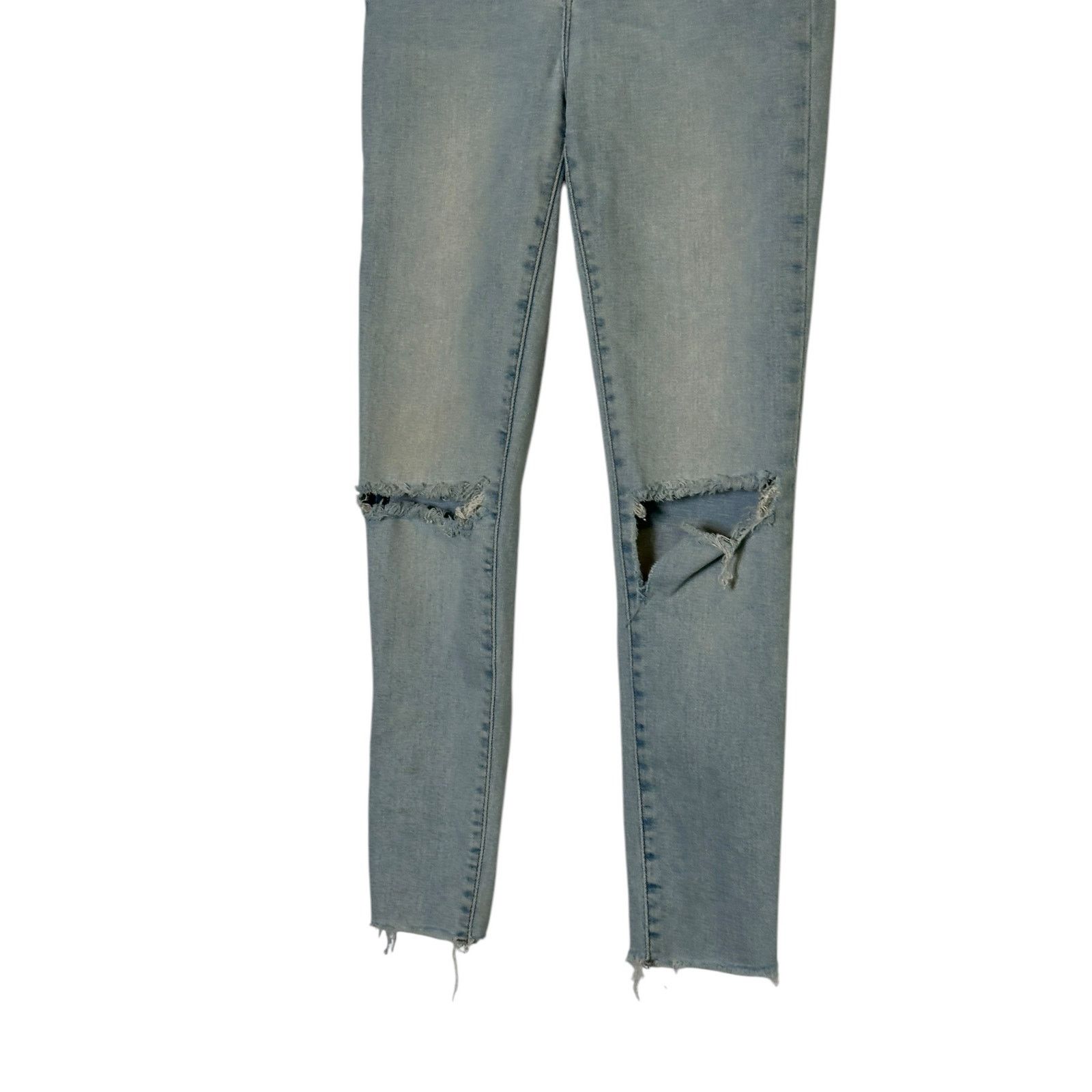 Bdg BDG blue crop twig high rise distressed jeans size 26 - 2 Size 26" / US 2 / IT 38 - 7 Thumbnail