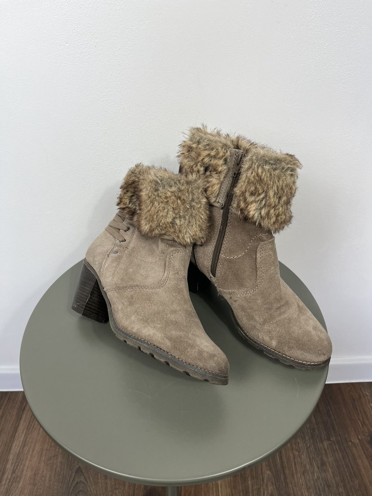 Other Womens Brown Suede Fur Cuff Ankle Boots Lace Up Side Zip 40 Size US 9 / IT 39 - 1 Thumbnail