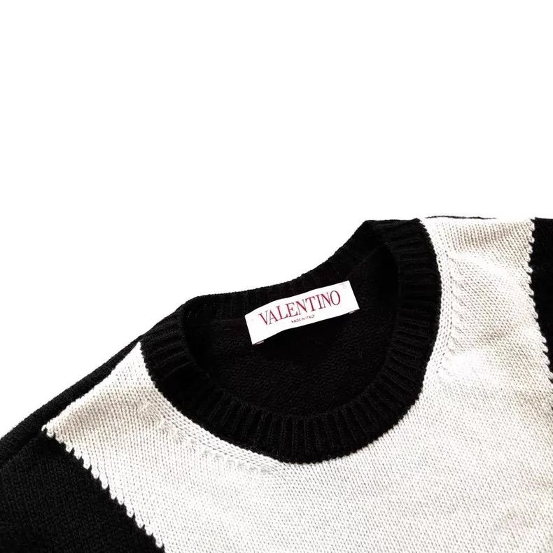 Valentino Valentino Black and white color-blocking big V sweater Size XS / US 0-2 / IT 36-38 - 3 Thumbnail